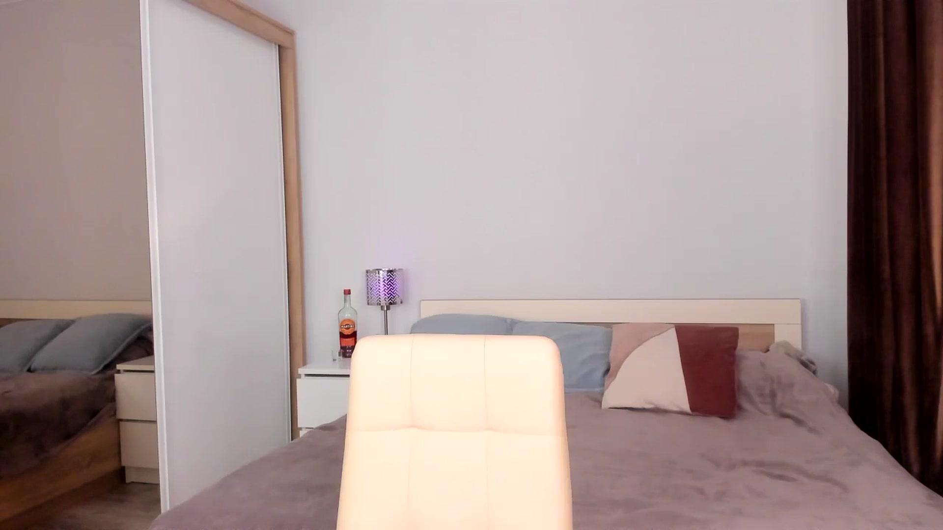 Gallery image thumbnail from Ana__xo's myfreecams stream on, 09/14/2024, 17:52 image 2 of 20