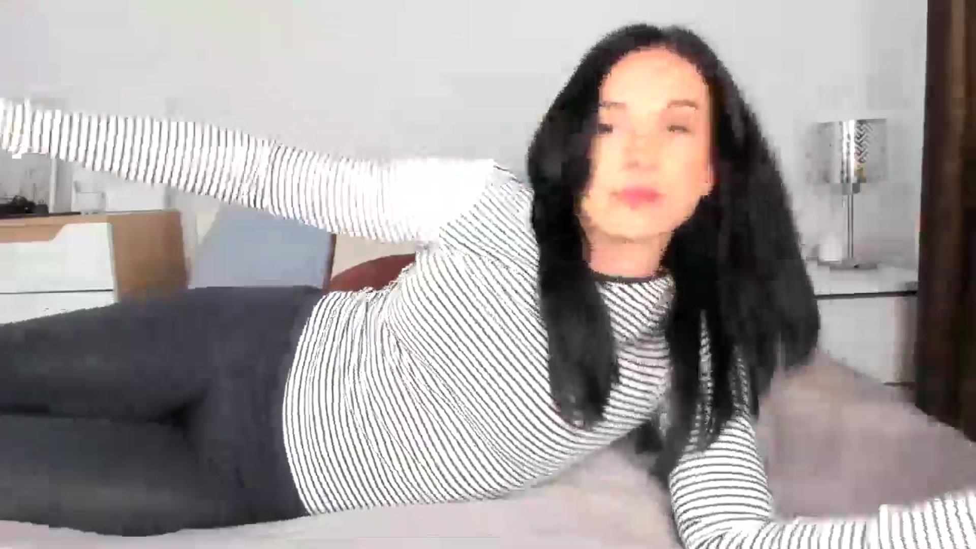 Gallery image thumbnail from Ana__xo's myfreecams stream on, 10/22/2024, 16:33 image 12 of 20