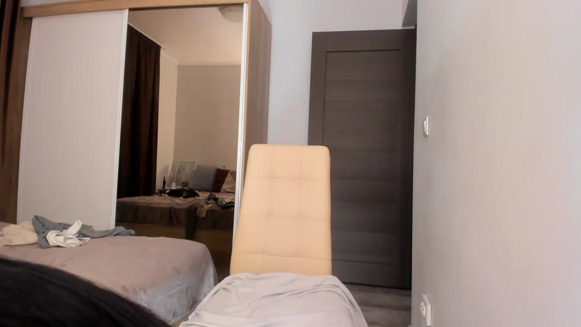 Gallery image thumbnail from Ana__xo's myfreecams stream on, 10/24/2024, 19:16 image 6 of 20