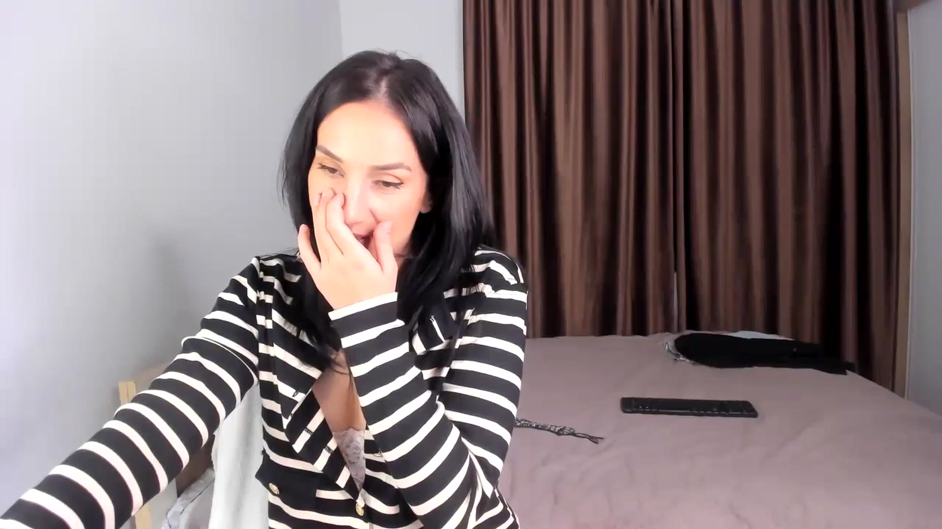 Gallery image thumbnail from Ana__xo's myfreecams stream on, 10/26/2024, 17:46 image 12 of 20