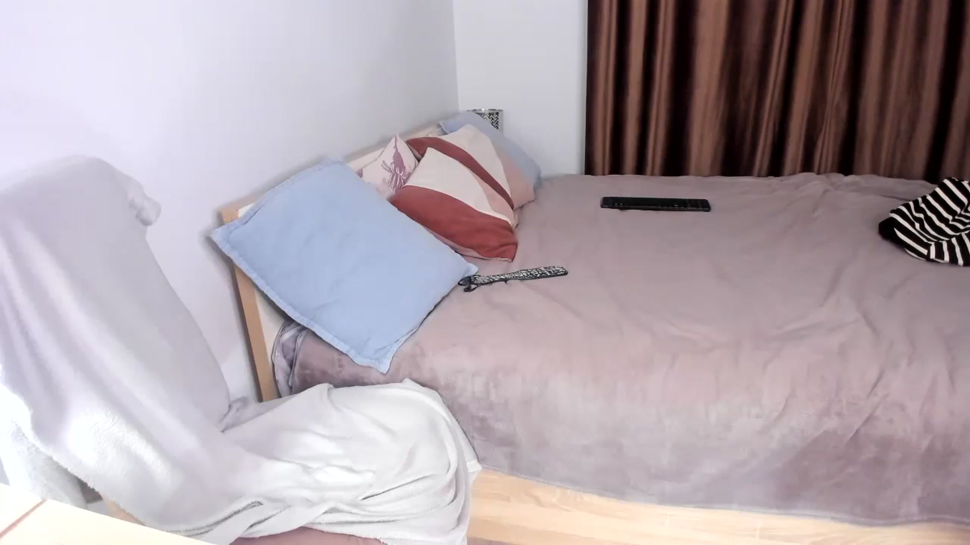 Gallery image thumbnail from Ana__xo's myfreecams stream on, 10/26/2024, 21:07 image 2 of 20