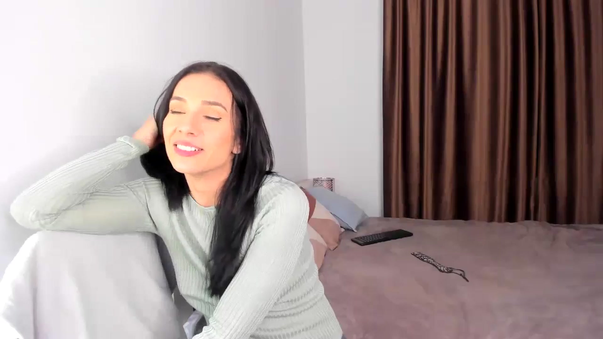 Gallery image thumbnail from Ana__xo's myfreecams stream on, 10/27/2024, 20:53 image 9 of 20