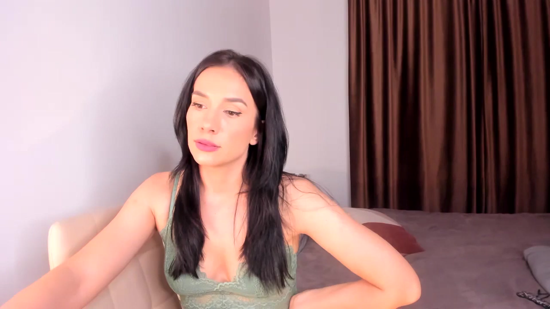 Gallery image thumbnail from Ana__xo's myfreecams stream on, 11/08/2024, 20:21 image 4 of 20