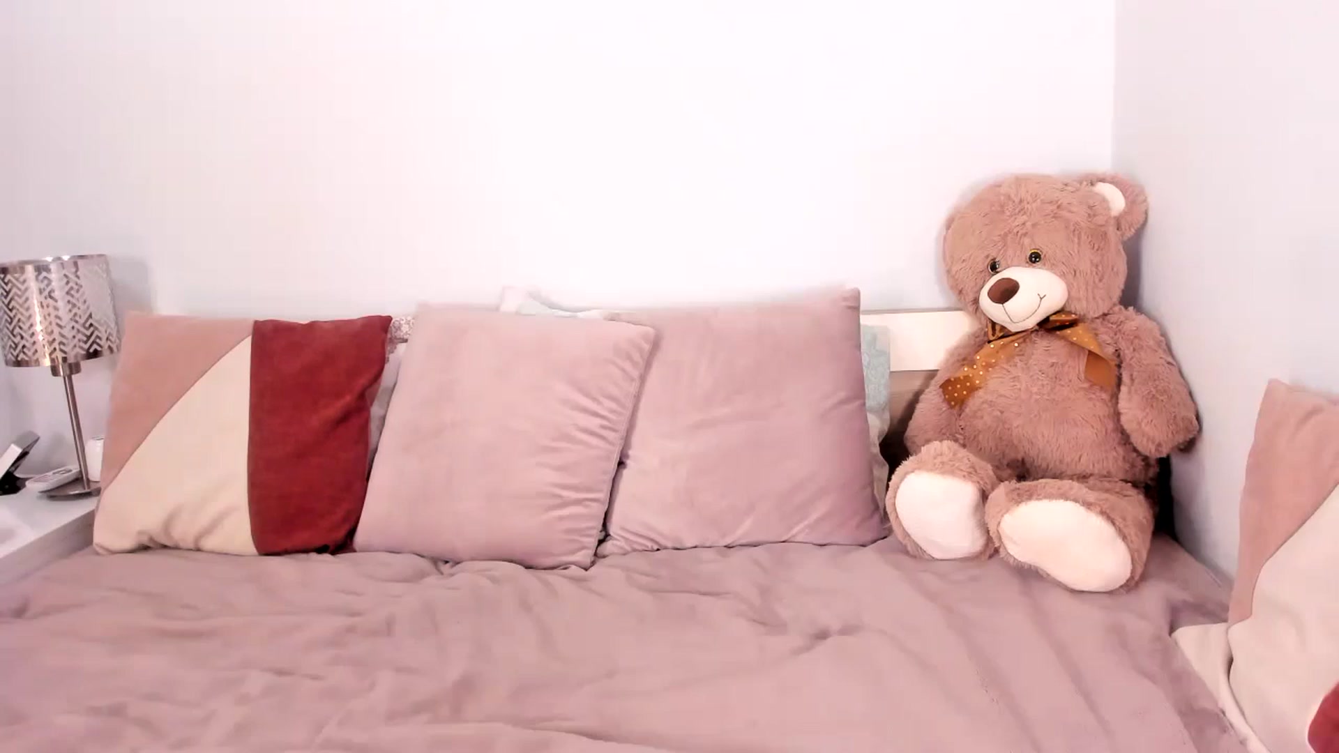 Gallery image thumbnail from Ana__xo's myfreecams stream on, 11/29/2024, 17:01 image 17 of 20