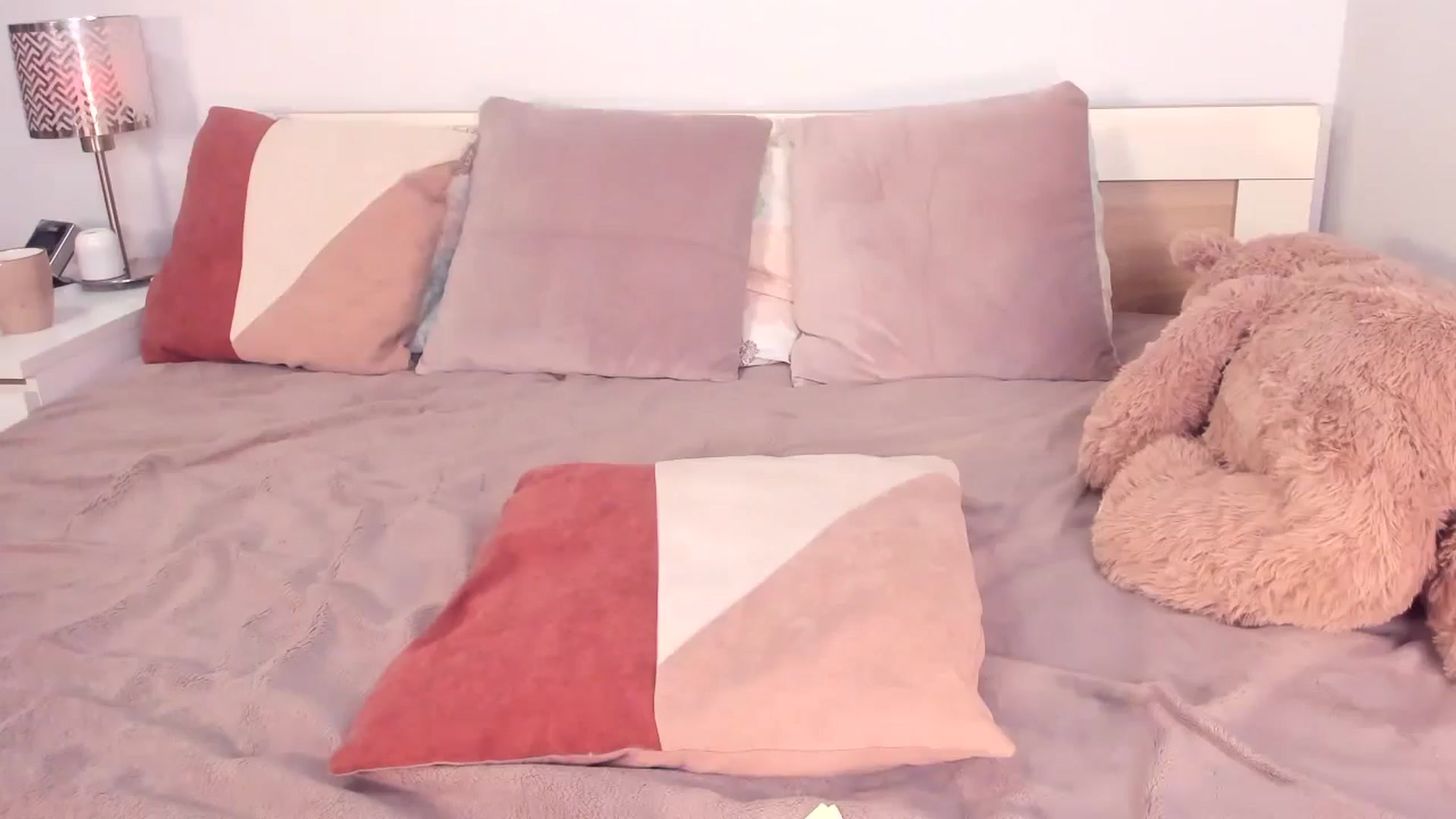 Gallery image thumbnail from Ana__xo's myfreecams stream on, 11/30/2024, 17:11 image 7 of 20
