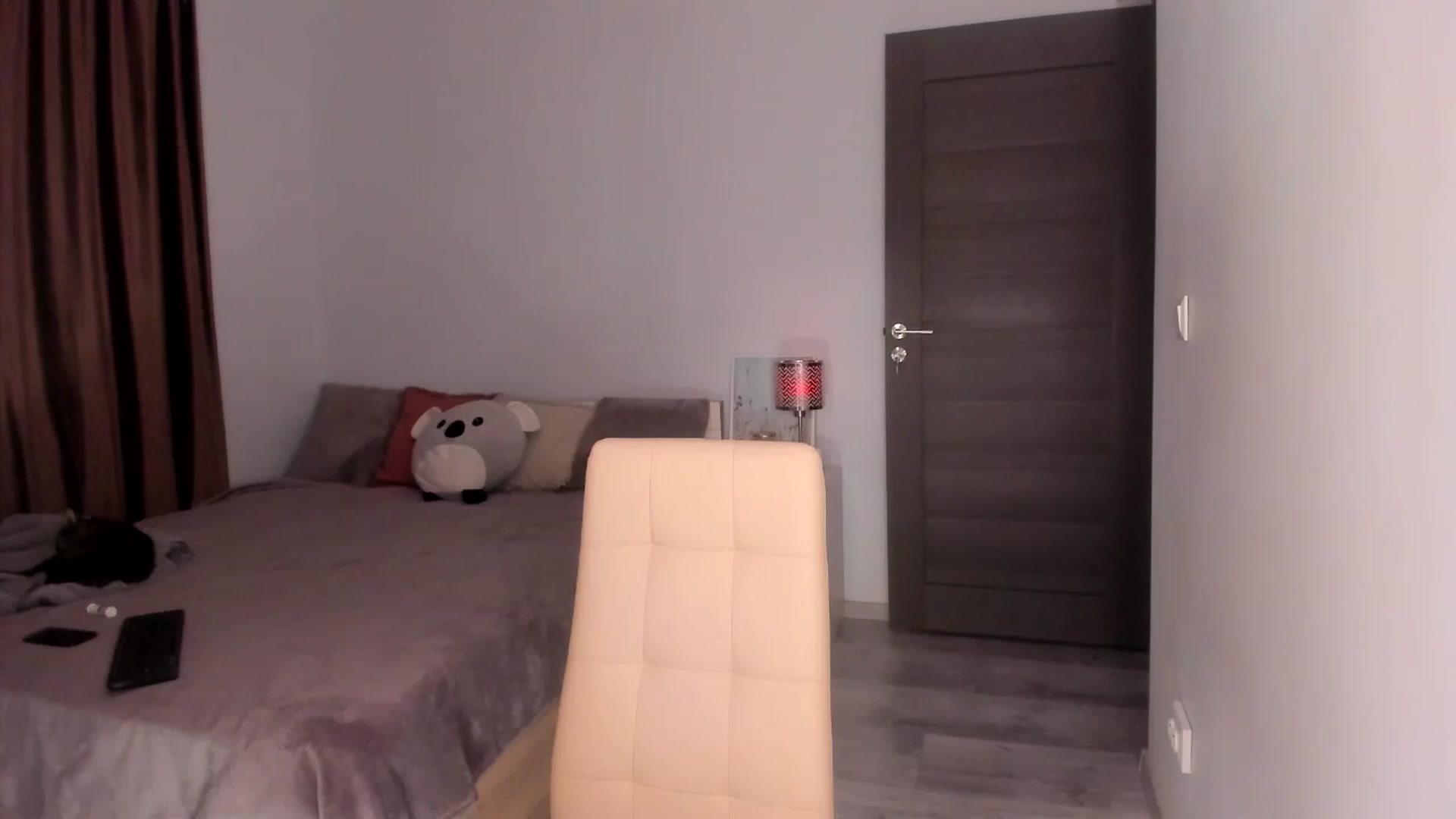 Gallery image thumbnail from Ana__xo's myfreecams stream on, 09/26/2025, 19:15 image 13 of 20