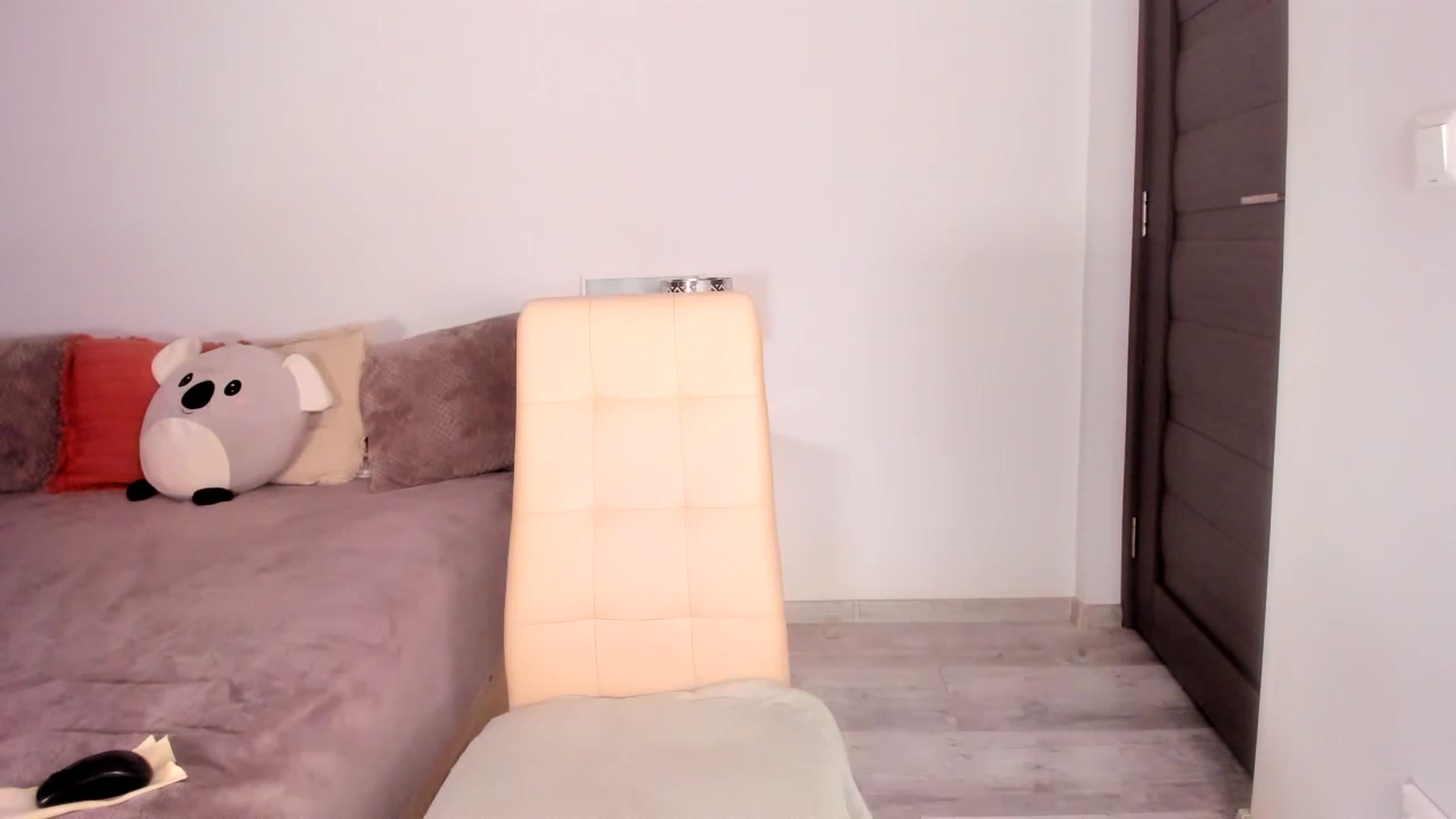 Gallery image thumbnail from Ana__xo's myfreecams stream on, 09/28/2025, 19:11 image 11 of 20