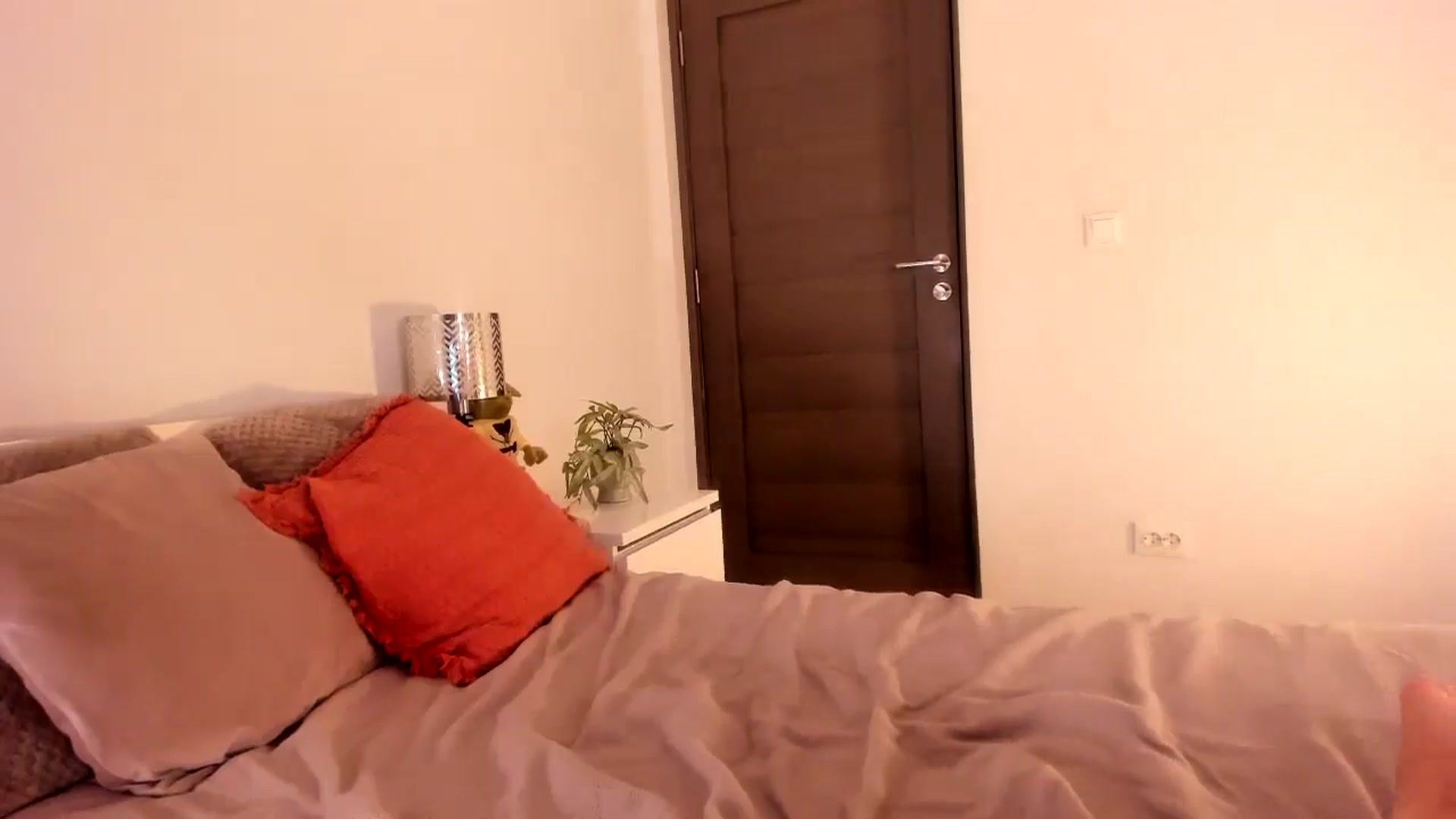 Gallery image thumbnail from Ana__xo's myfreecams stream on, 02/23/2026, 21:56 image 13 of 20
