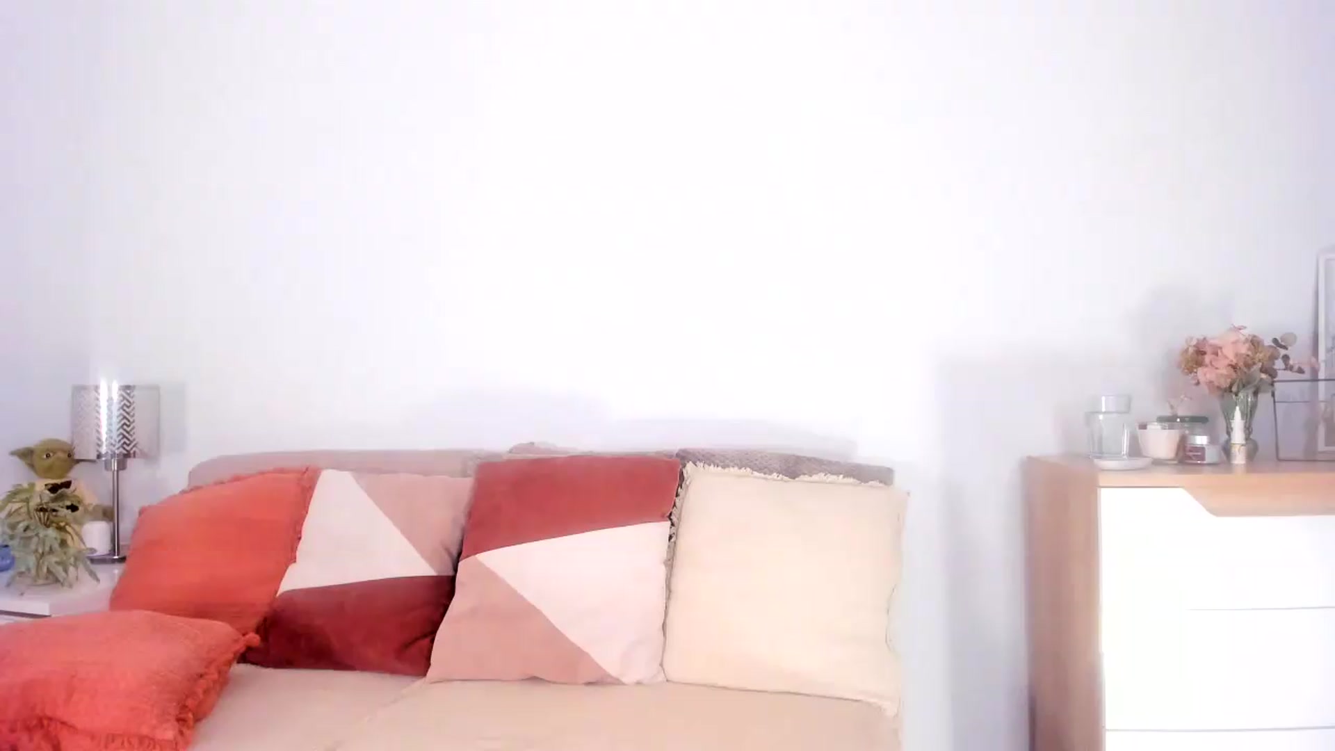 Gallery image thumbnail from Ana__xo's myfreecams stream on, 07/26/2026, 16:25 image 17 of 20
