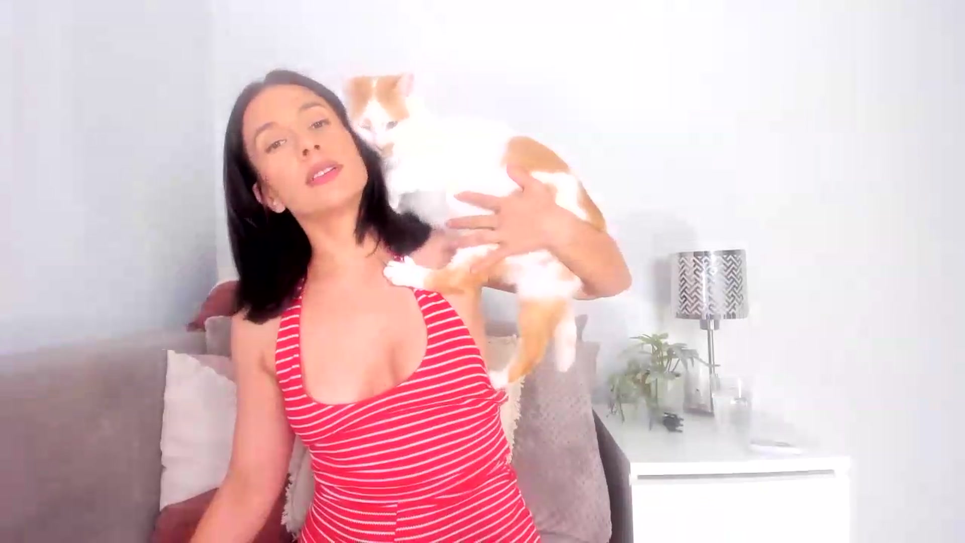 Gallery image thumbnail from Ana__xo's myfreecams stream on, 08/11/2026, 18:32 image 11 of 20