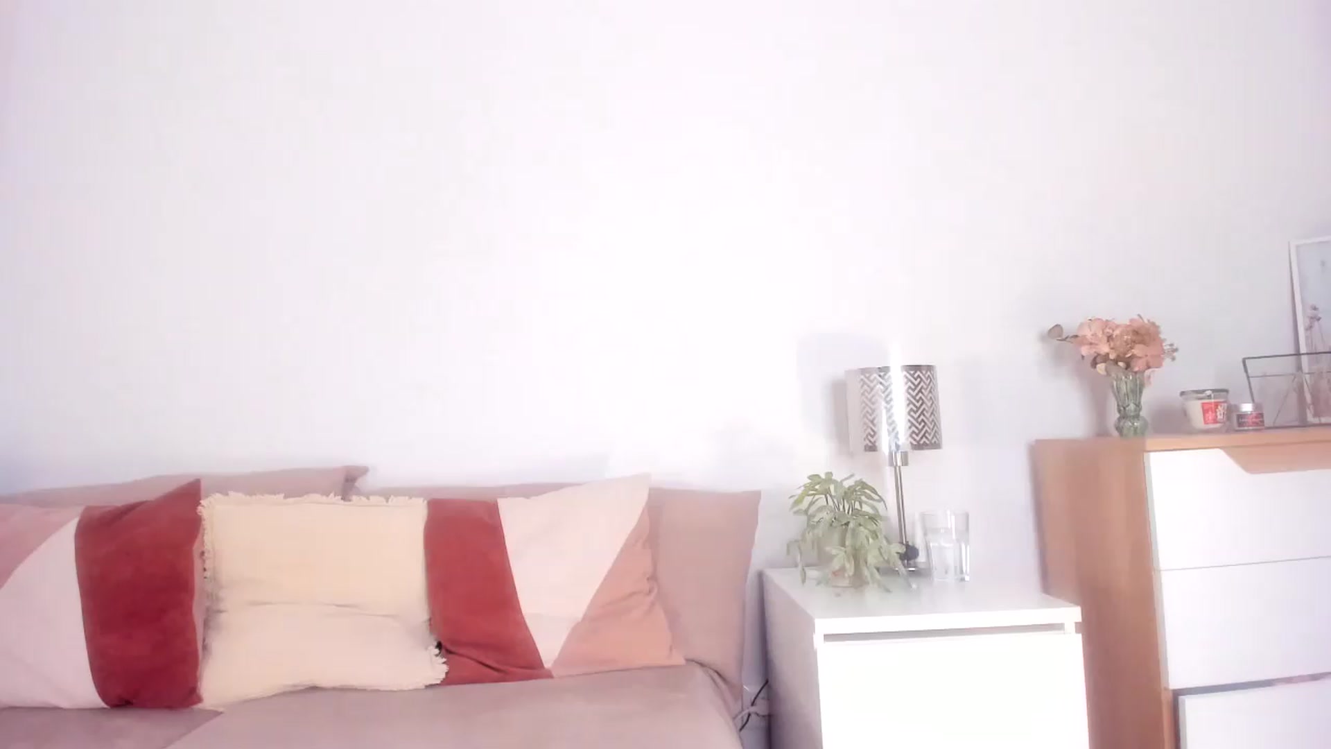 Gallery image thumbnail from Ana__xo's myfreecams stream on, 08/13/2026, 20:04 image 4 of 20
