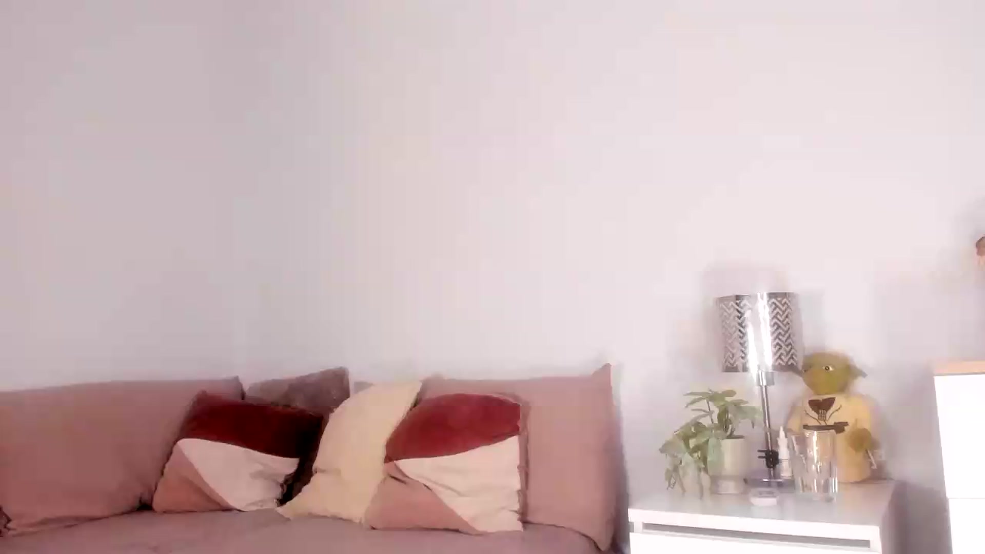 Gallery image thumbnail from Ana__xo's myfreecams stream on, 08/17/2026, 20:18 image 9 of 20