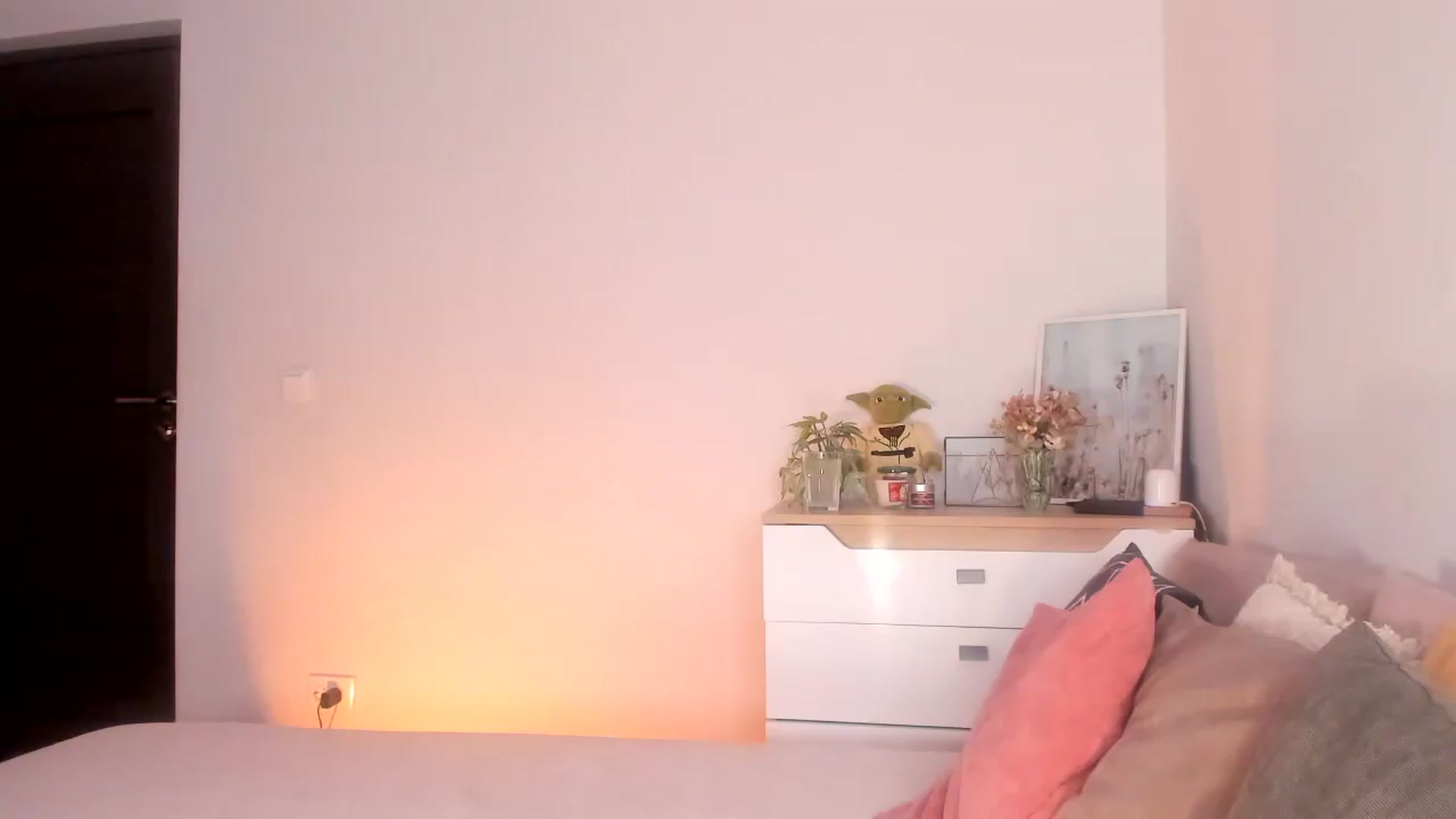 Gallery image thumbnail from Ana__xo's myfreecams stream on, 09/07/2026, 17:46 image 3 of 20