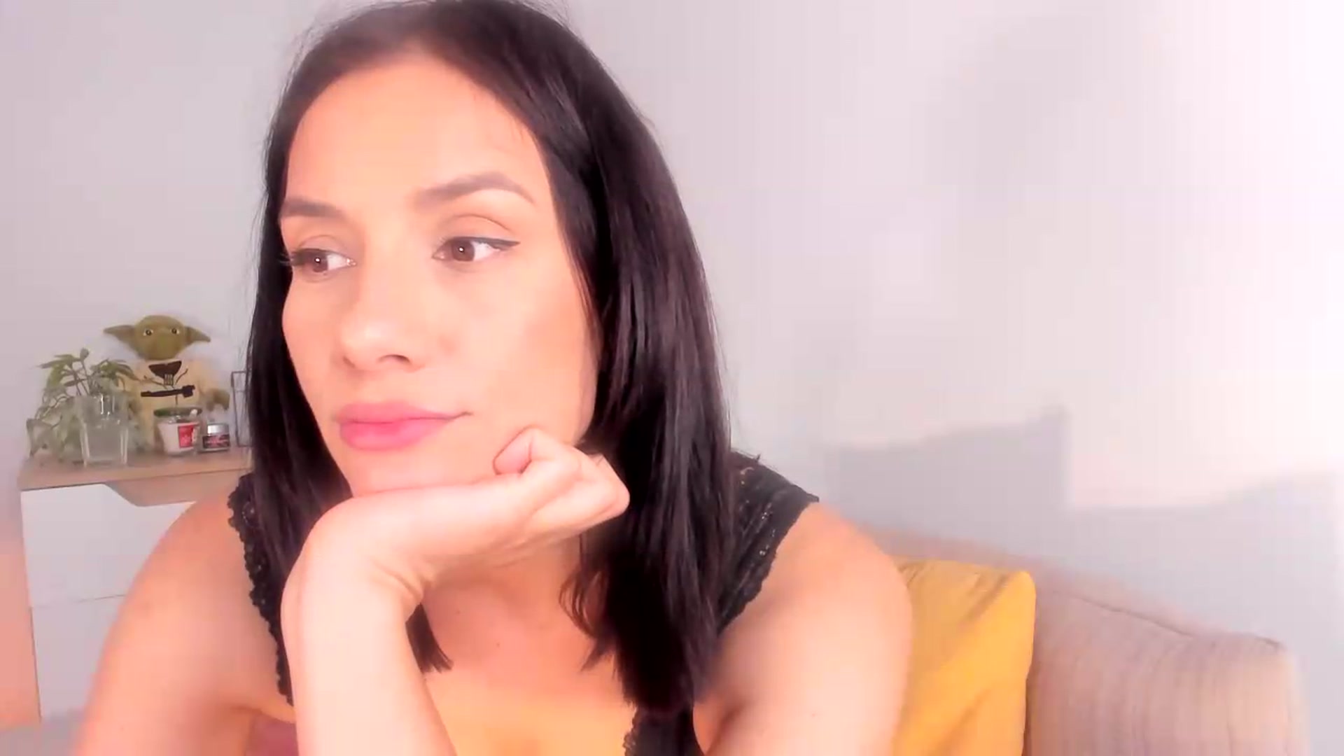 Gallery image thumbnail from Ana__xo's myfreecams stream on, 09/07/2026, 20:12 image 4 of 20