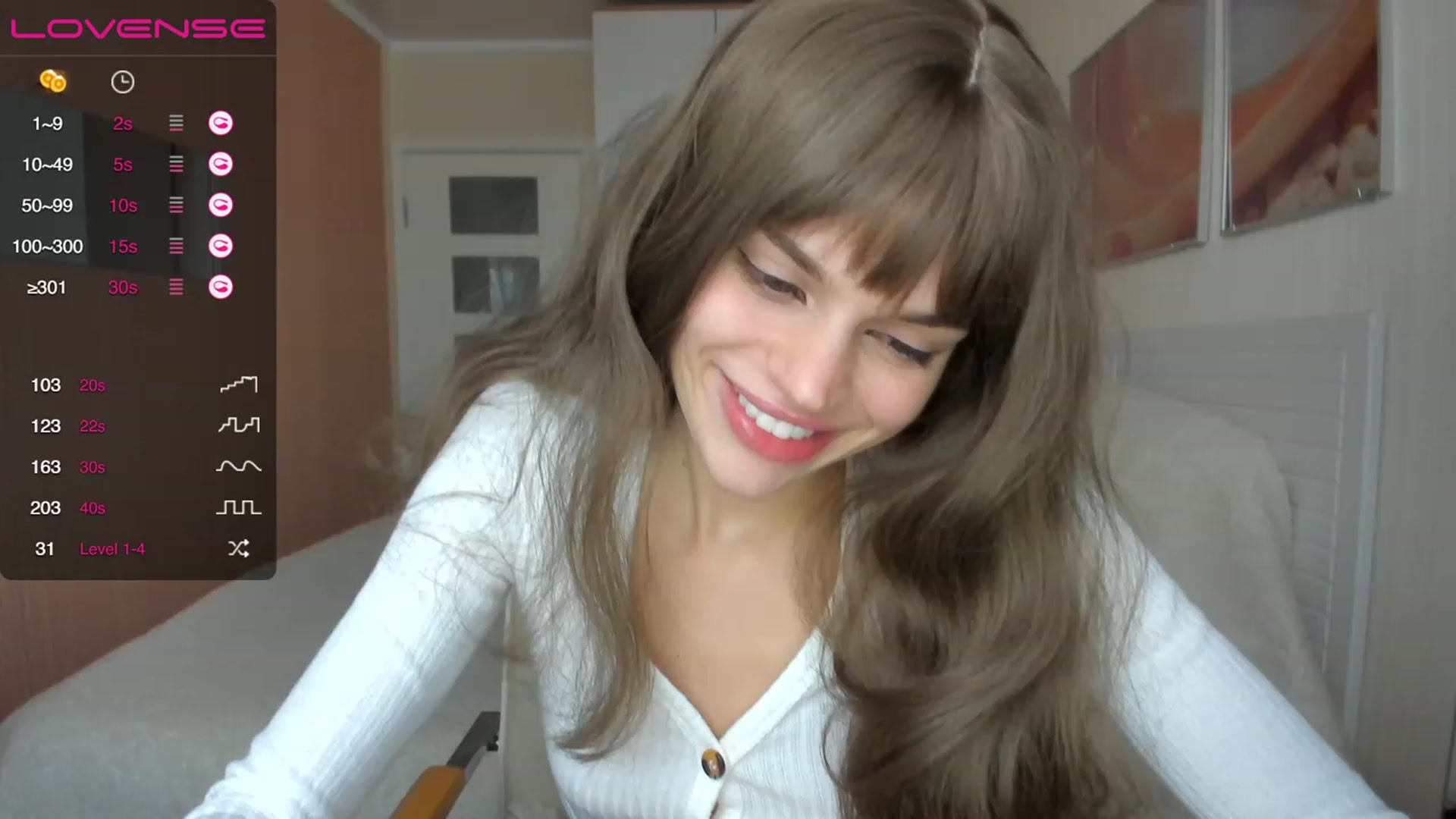 Gallery image thumbnail from Ana_bananana's myfreecams stream on, 12/05/2022, 06:19 image 6 of 20