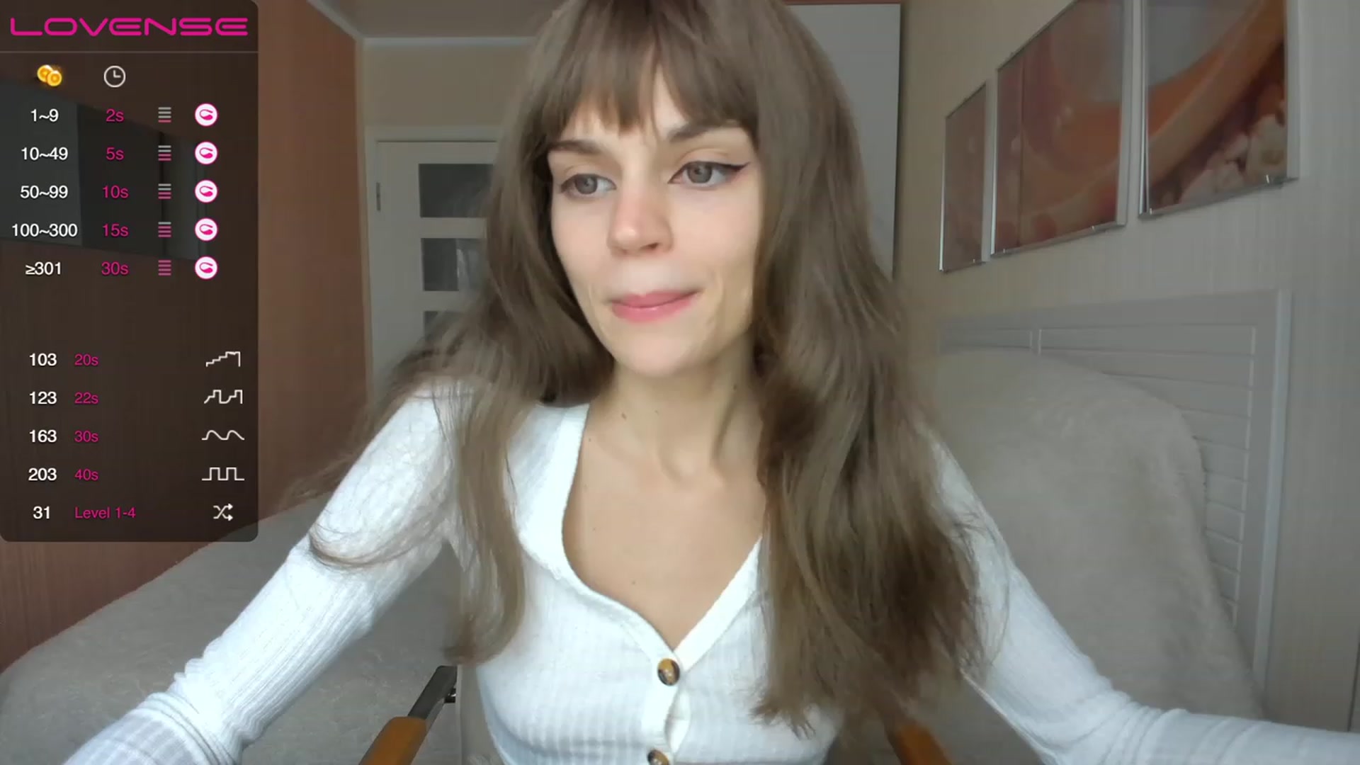 Gallery image thumbnail from Ana_bananana's myfreecams stream on, 12/05/2022, 06:19 image 2 of 20
