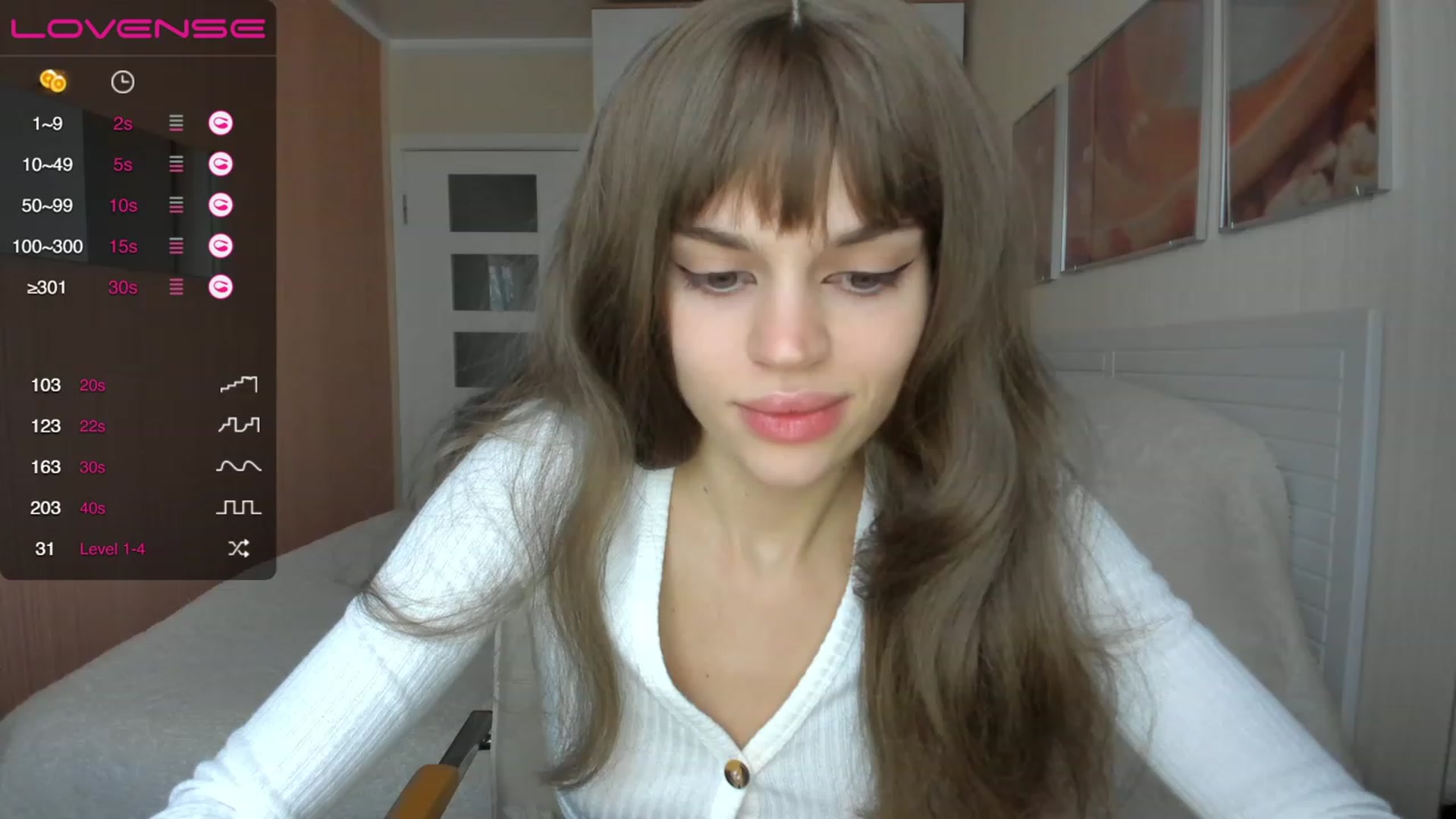 Gallery image thumbnail from Ana_bananana's myfreecams stream on, 12/05/2022, 06:19 image 1 of 20