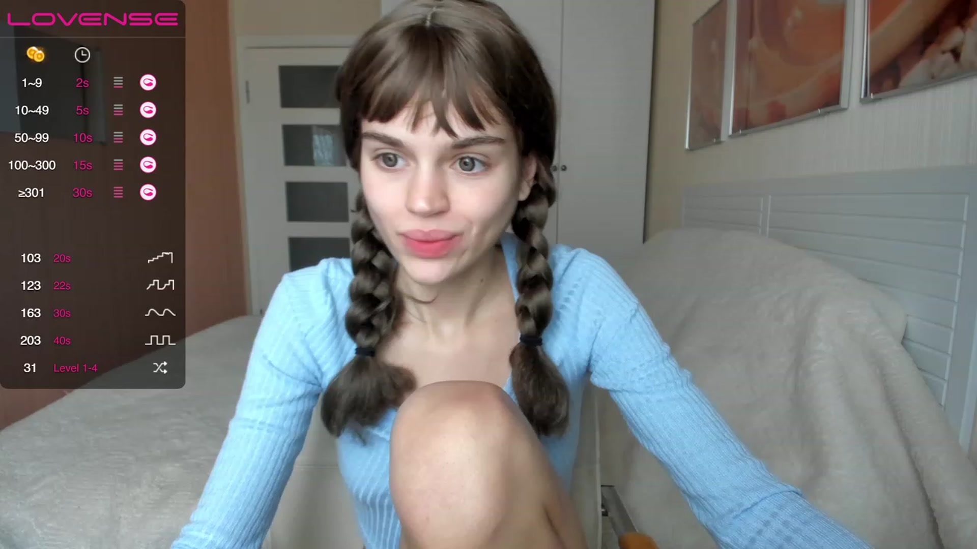 Gallery image thumbnail from Ana_bananana's myfreecams stream on, 12/15/2022, 07:14 image 10 of 20