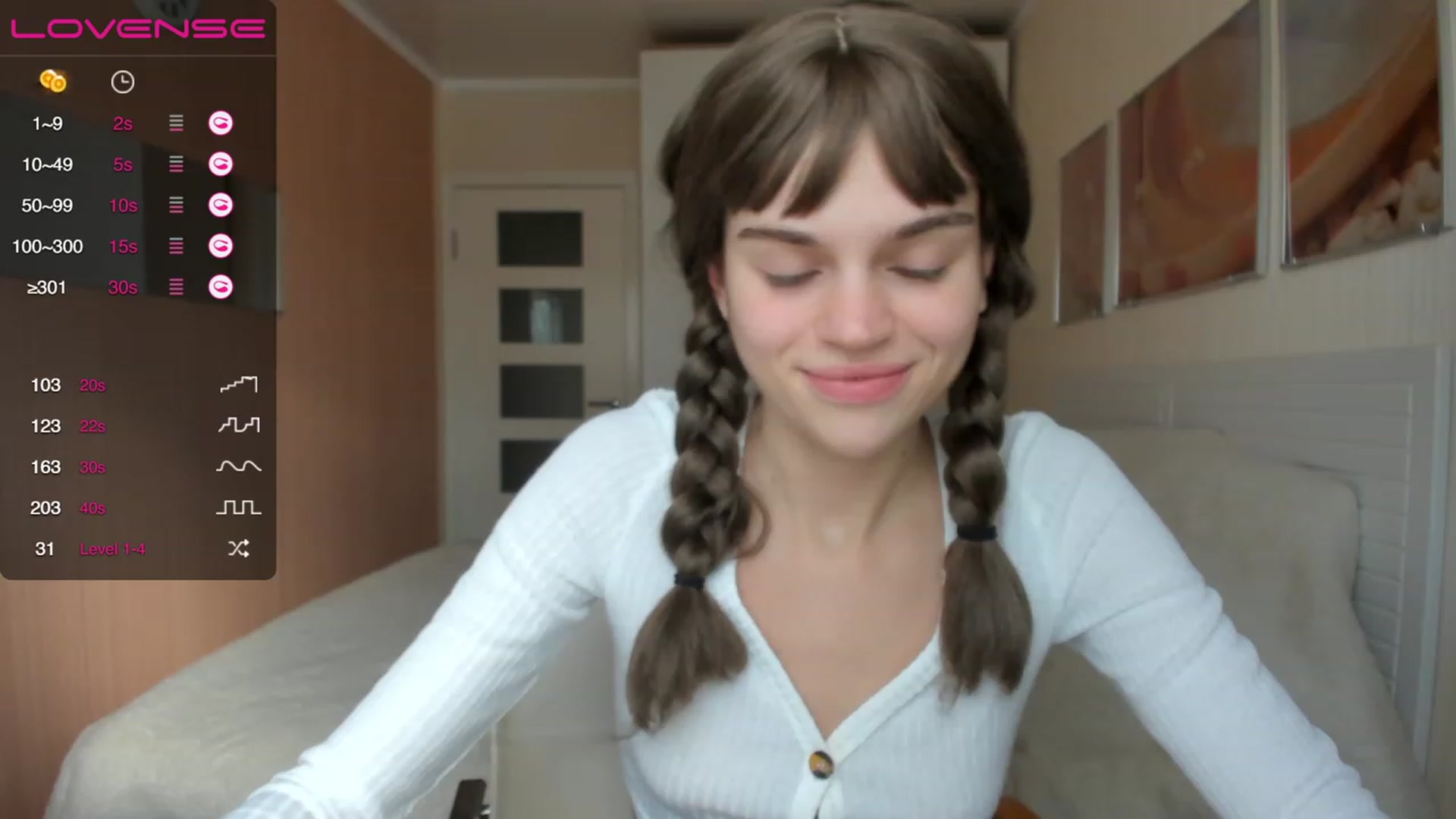 Gallery image thumbnail from Ana_bananana's myfreecams stream on, 12/16/2022, 07:48 image 1 of 20