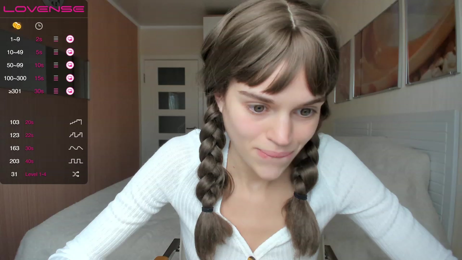 Gallery image thumbnail from Ana_bananana's myfreecams stream on, 12/16/2022, 07:48 image 5 of 20