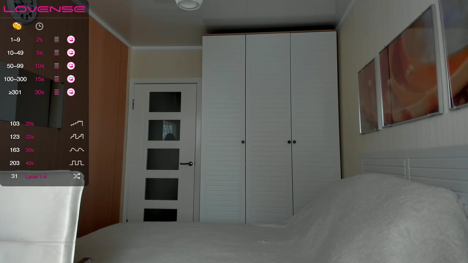 Gallery image thumbnail from Ana_bananana's myfreecams stream on, 02/06/2023, 07:06 image 10 of 20