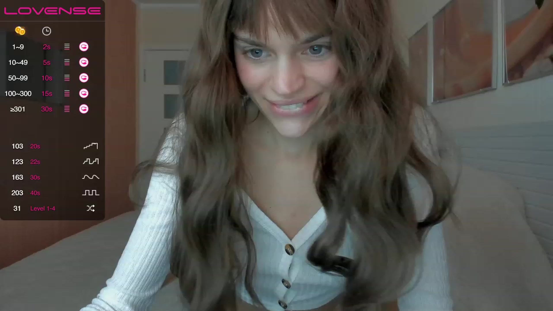 Gallery image thumbnail from Ana_bananana's myfreecams stream on, 02/13/2023, 06:05 image 13 of 20