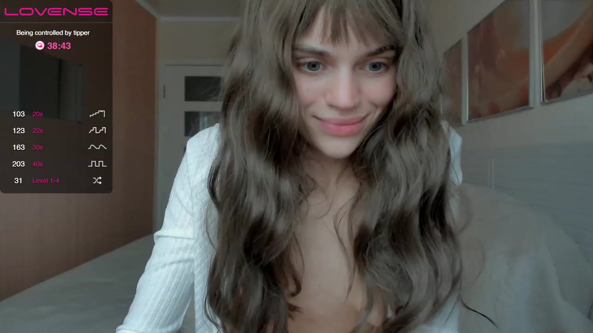 Gallery image thumbnail from Ana_bananana's myfreecams stream on, 03/17/2023, 07:21 image 12 of 20