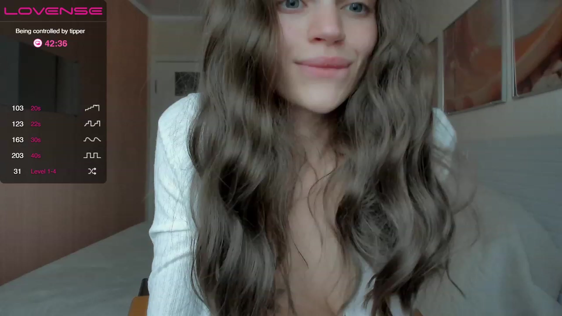 Gallery image thumbnail from Ana_bananana's myfreecams stream on, 03/17/2023, 07:21 image 18 of 20