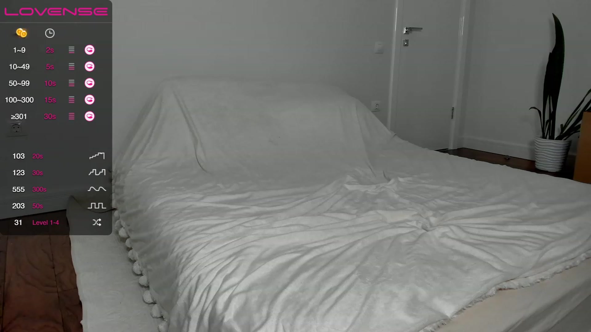 Gallery image thumbnail from Ana_bananana's myfreecams stream on, 05/17/2023, 08:24 image 7 of 20