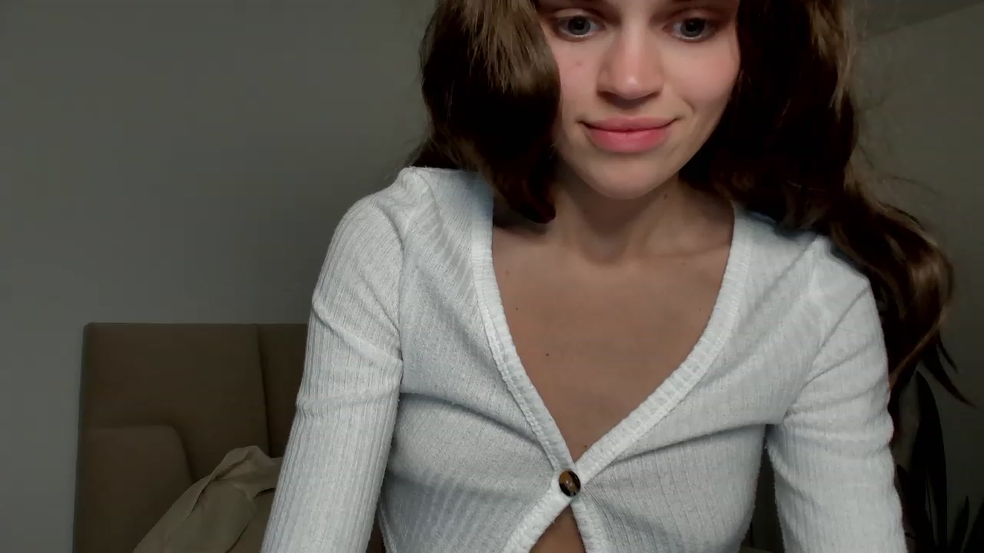 Gallery image thumbnail from Ana_bananana's myfreecams stream on, 06/13/2023, 08:21 image 18 of 20