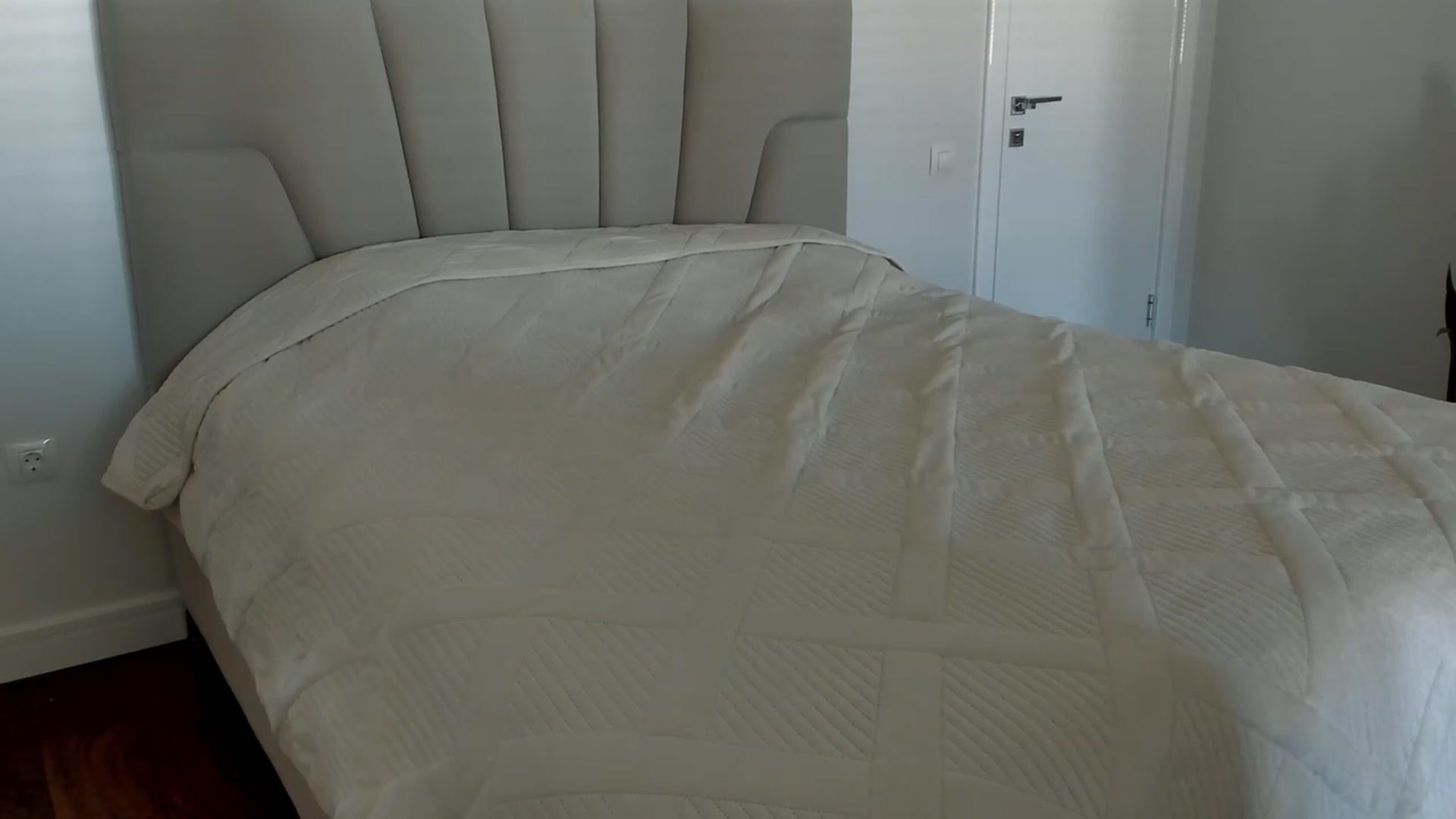 Gallery image thumbnail from Ana_bananana's myfreecams stream on, 07/04/2023, 07:33 image 12 of 20