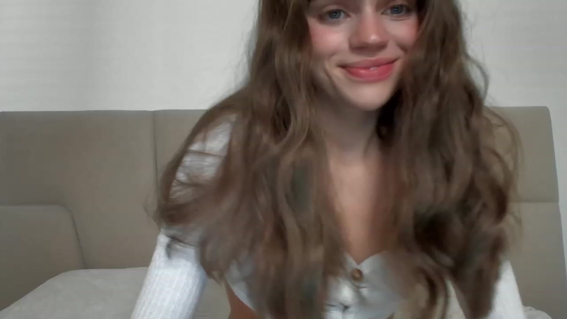 Gallery image thumbnail from Ana_bananana's myfreecams stream on, 07/27/2023, 06:00 image 18 of 20