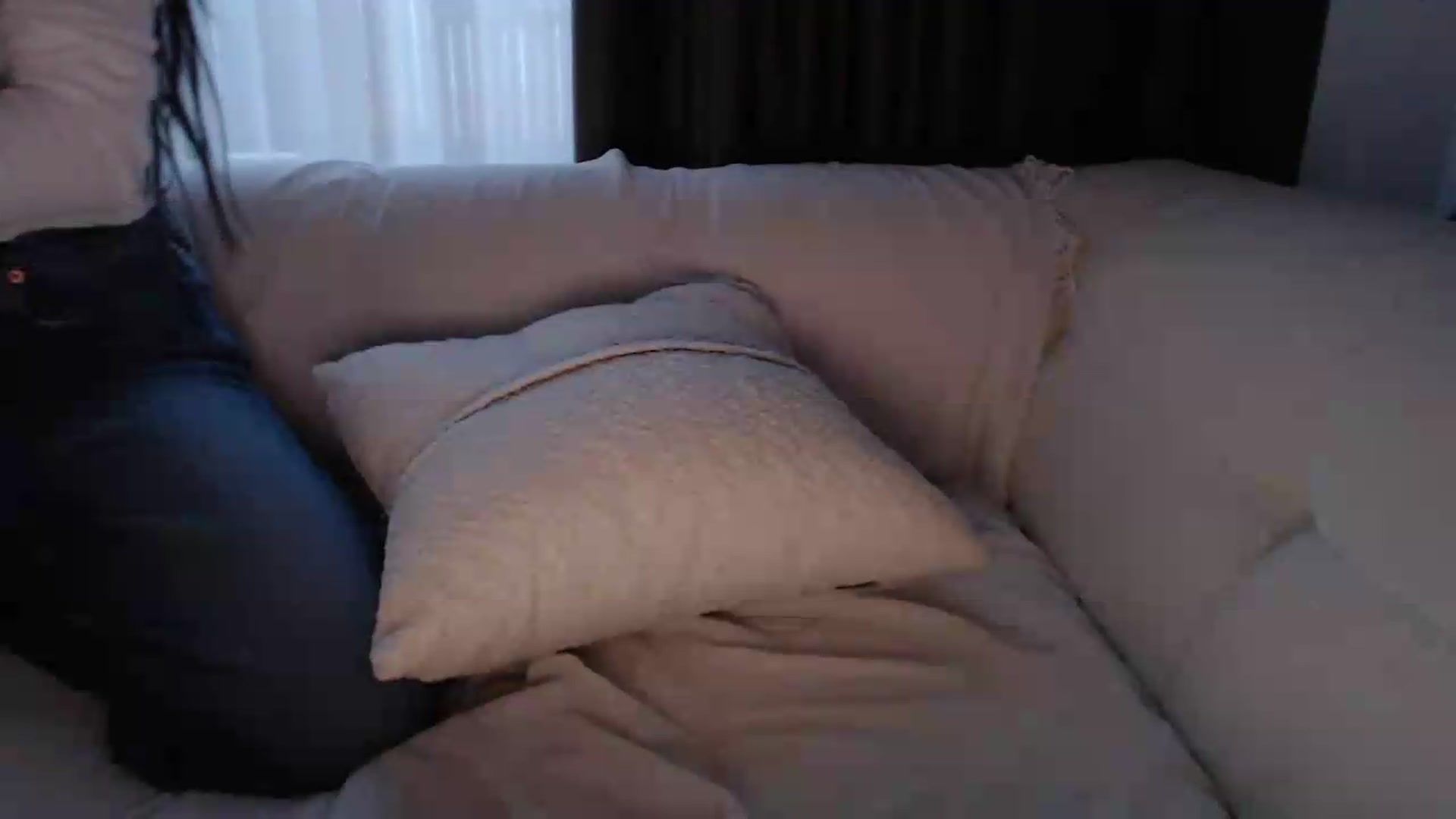 Gallery image thumbnail from Ana_white842's myfreecams stream on, 07/21/2026, 20:27 image 9 of 20