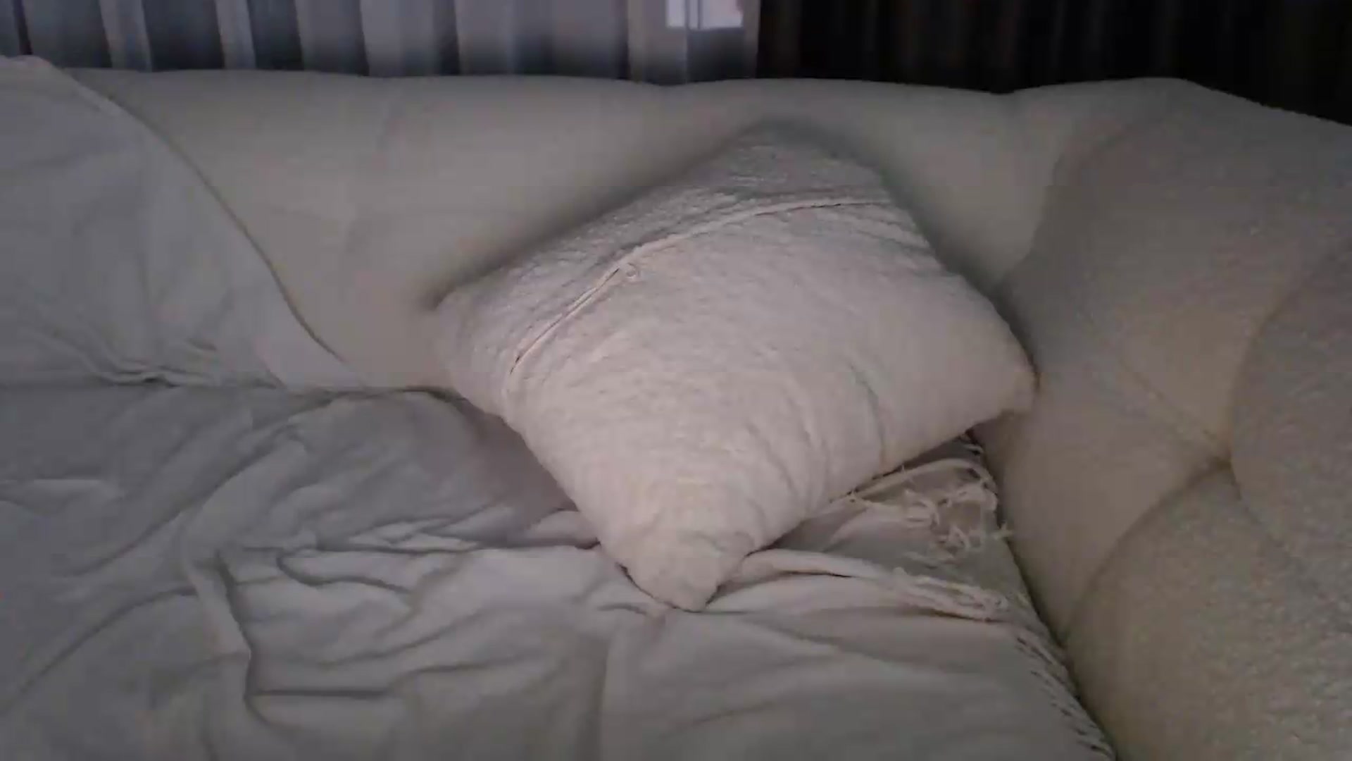 Gallery image thumbnail from Ana_white842's myfreecams stream on, 07/22/2026, 20:14 image 14 of 20