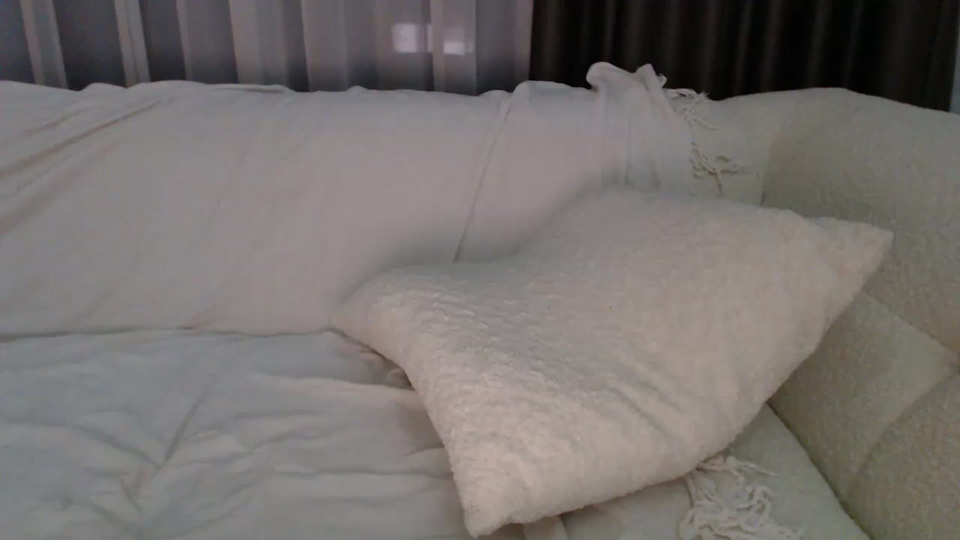 Gallery image thumbnail from Ana_white842's myfreecams stream on, 07/23/2026, 24:01 image 11 of 20