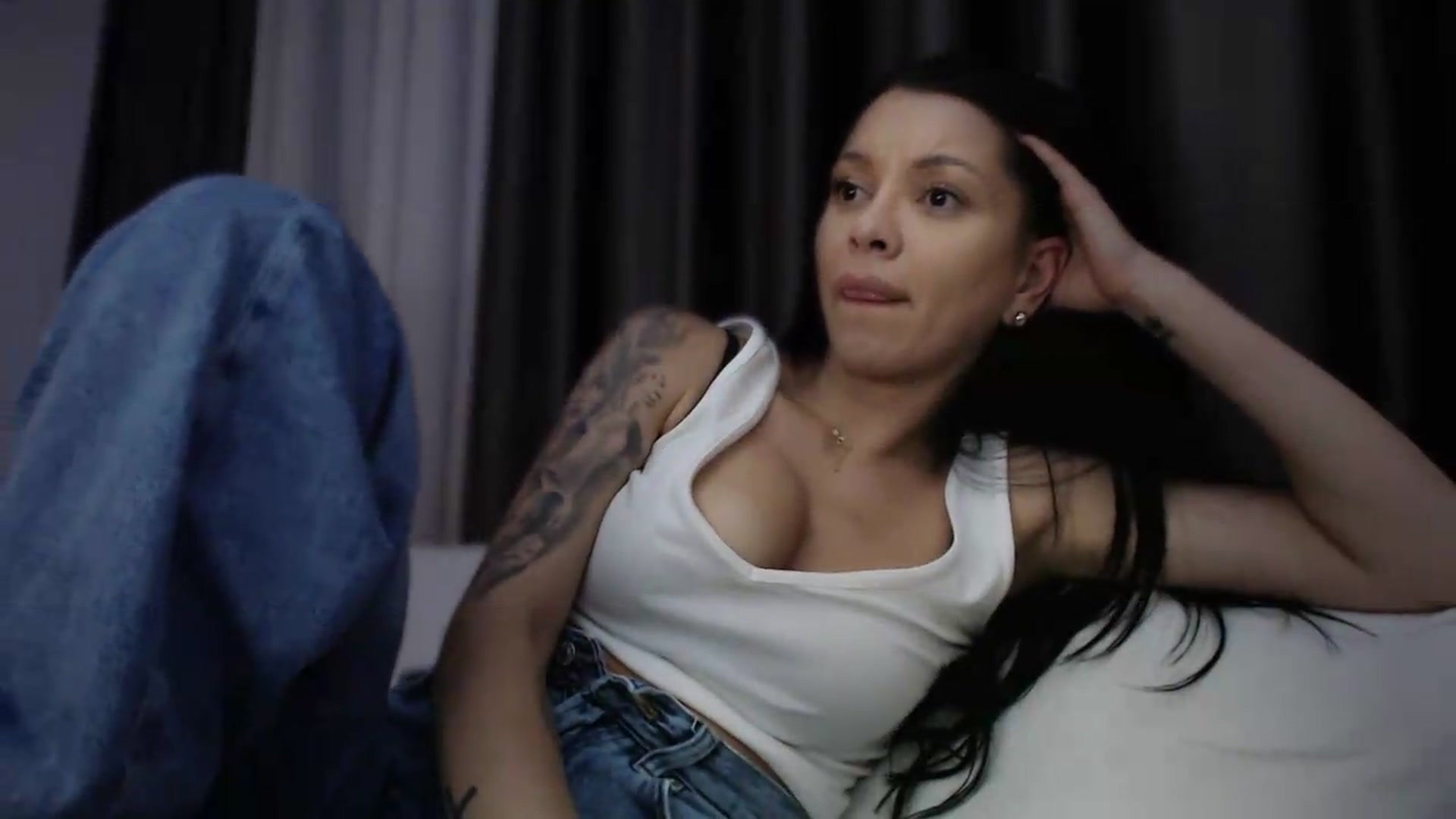 Gallery image thumbnail from Ana_white842's myfreecams stream on, 07/30/2026, 21:13 image 19 of 20