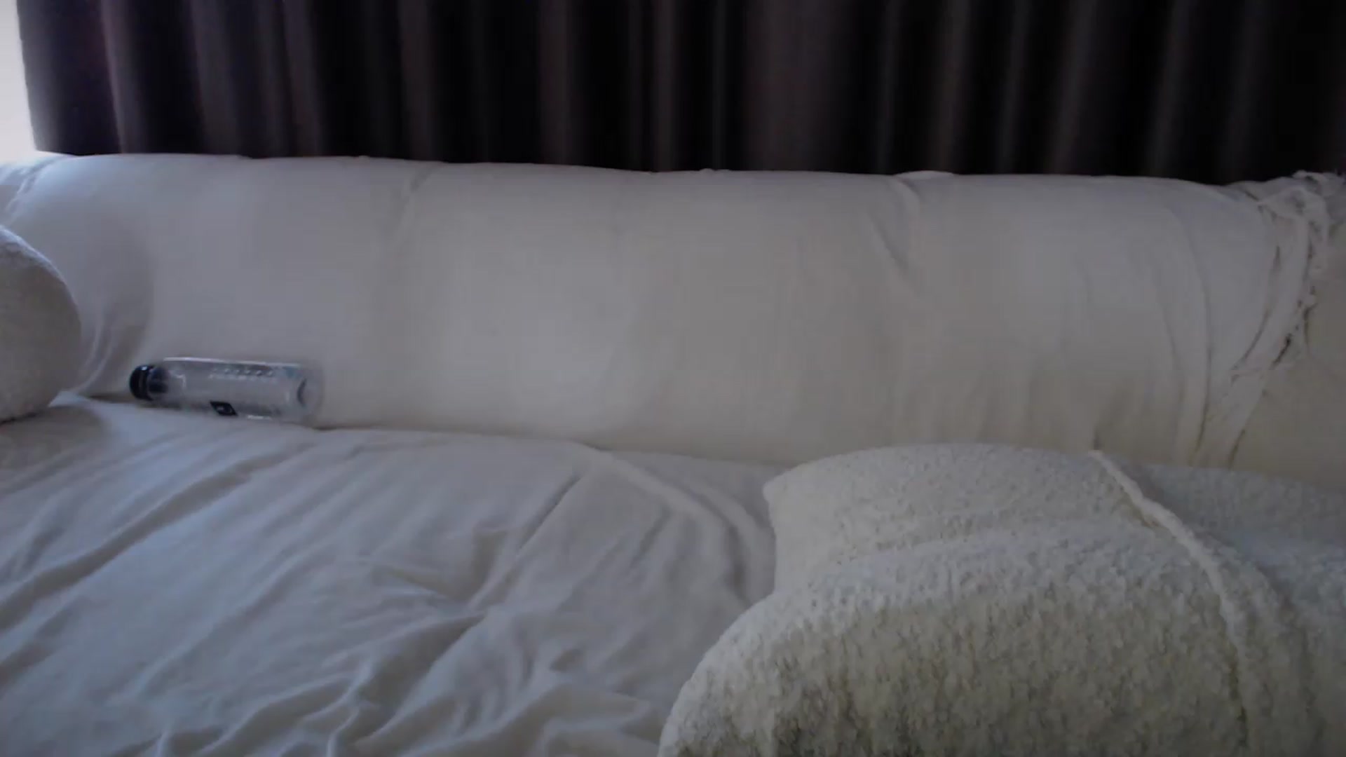 Gallery image thumbnail from Ana_white842's myfreecams stream on, 08/02/2026, 17:00 image 3 of 20