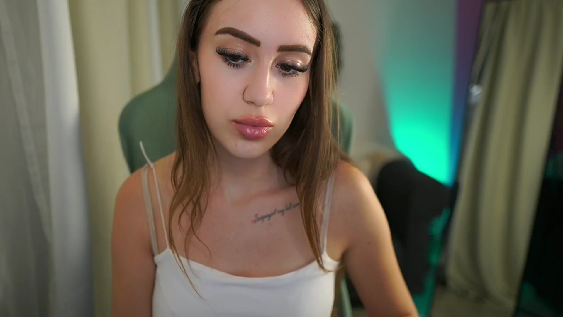 Gallery image thumbnail from Anabel055's myfreecams stream on, 07/30/2025, 09:20 image 11 of 20