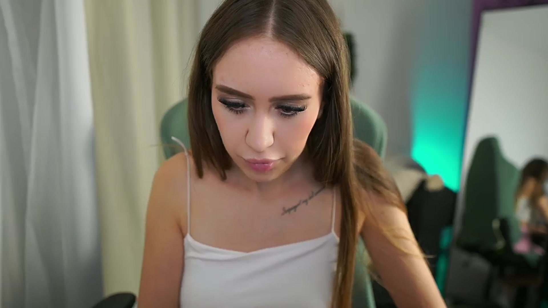 Gallery image thumbnail from Anabel055's myfreecams stream on, 08/05/2025, 08:09 image 13 of 20
