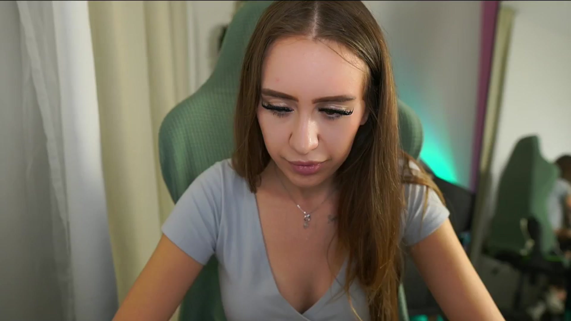 Gallery image thumbnail from Anabel055's myfreecams stream on, 09/14/2025, 10:38 image 13 of 20