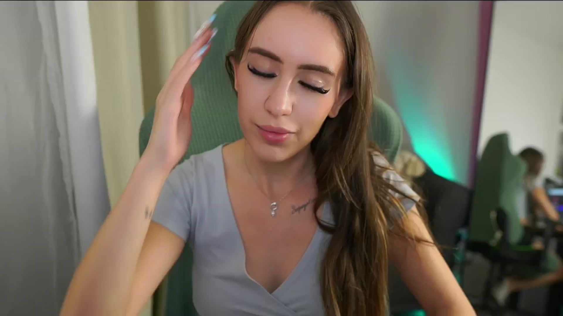 Gallery image thumbnail from Anabel055's myfreecams stream on, 09/14/2025, 17:38 image 10 of 20