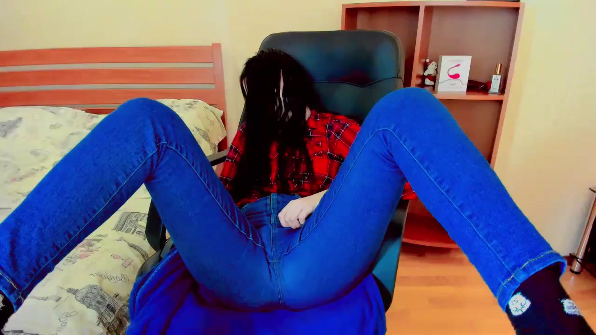 Gallery image thumbnail from Anaconda777's myfreecams stream on, 12/18/2023, 11:22 image 15 of 20