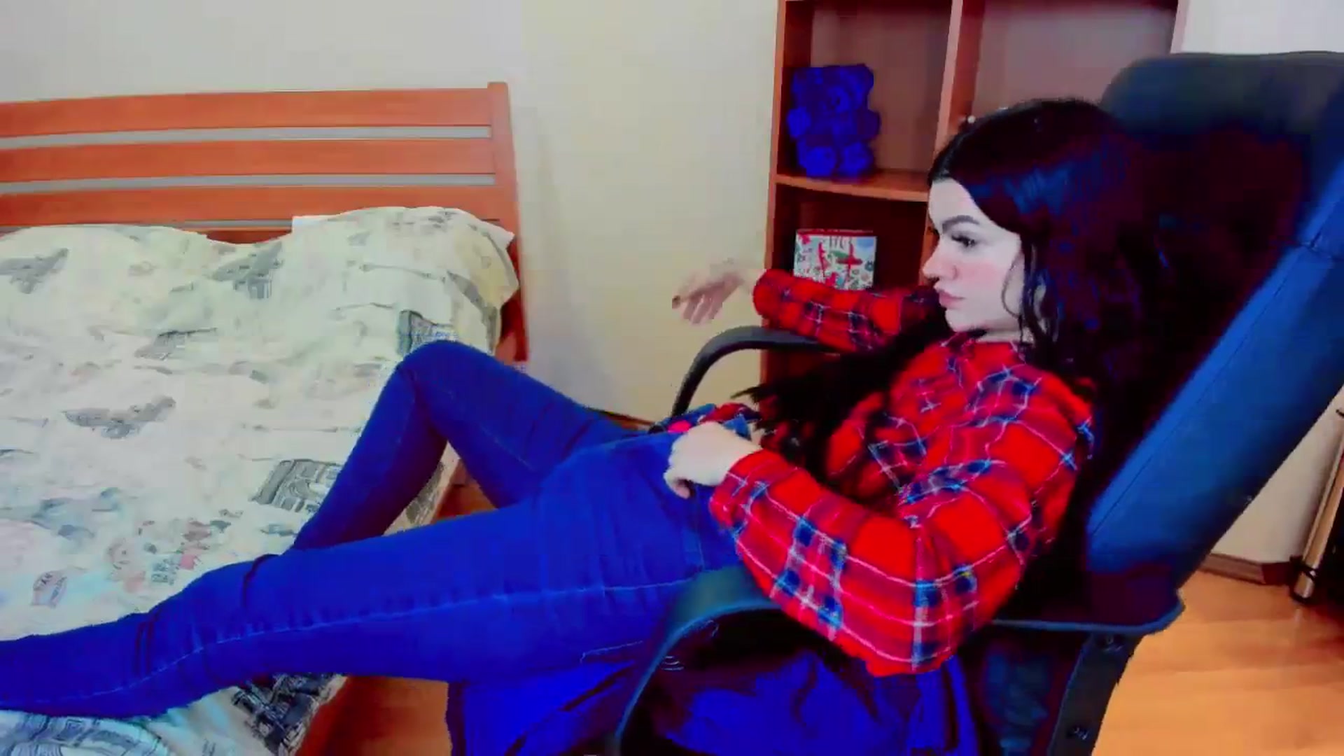 Gallery image thumbnail from Anaconda777's myfreecams stream on, 12/18/2023, 12:20 image 20 of 20