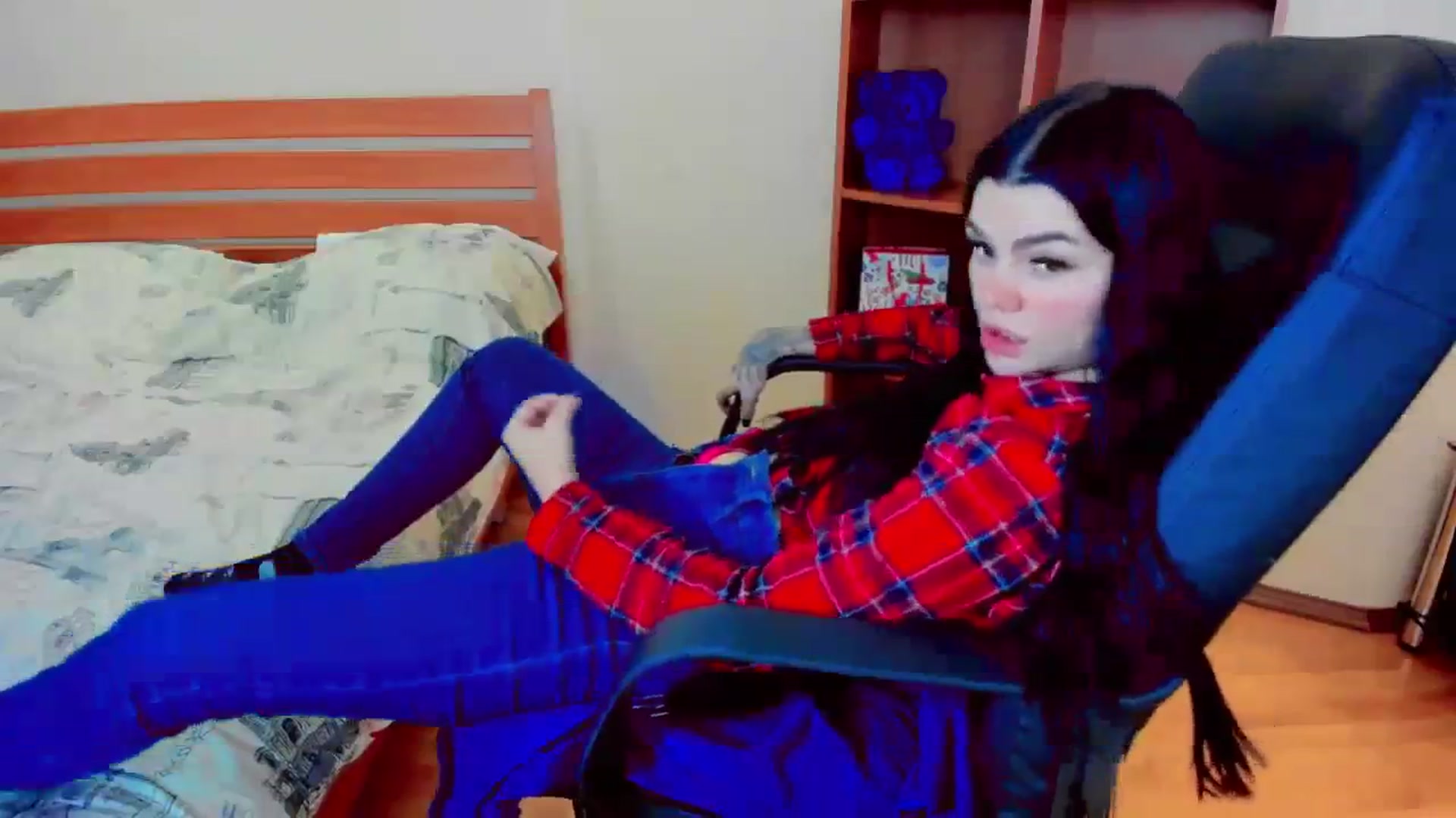 Gallery image thumbnail from Anaconda777's myfreecams stream on, 12/18/2023, 12:20 image 18 of 20