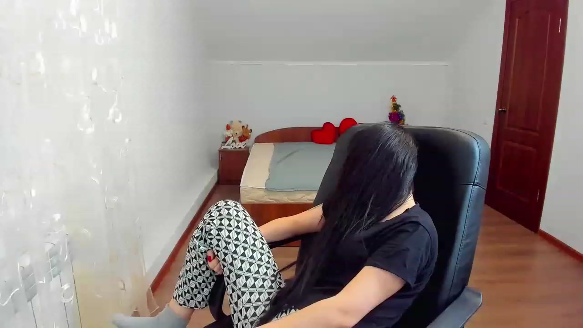 Gallery image thumbnail from AnacondaCrazy's myfreecams stream on, 12/18/2022, 11:45 image 19 of 20
