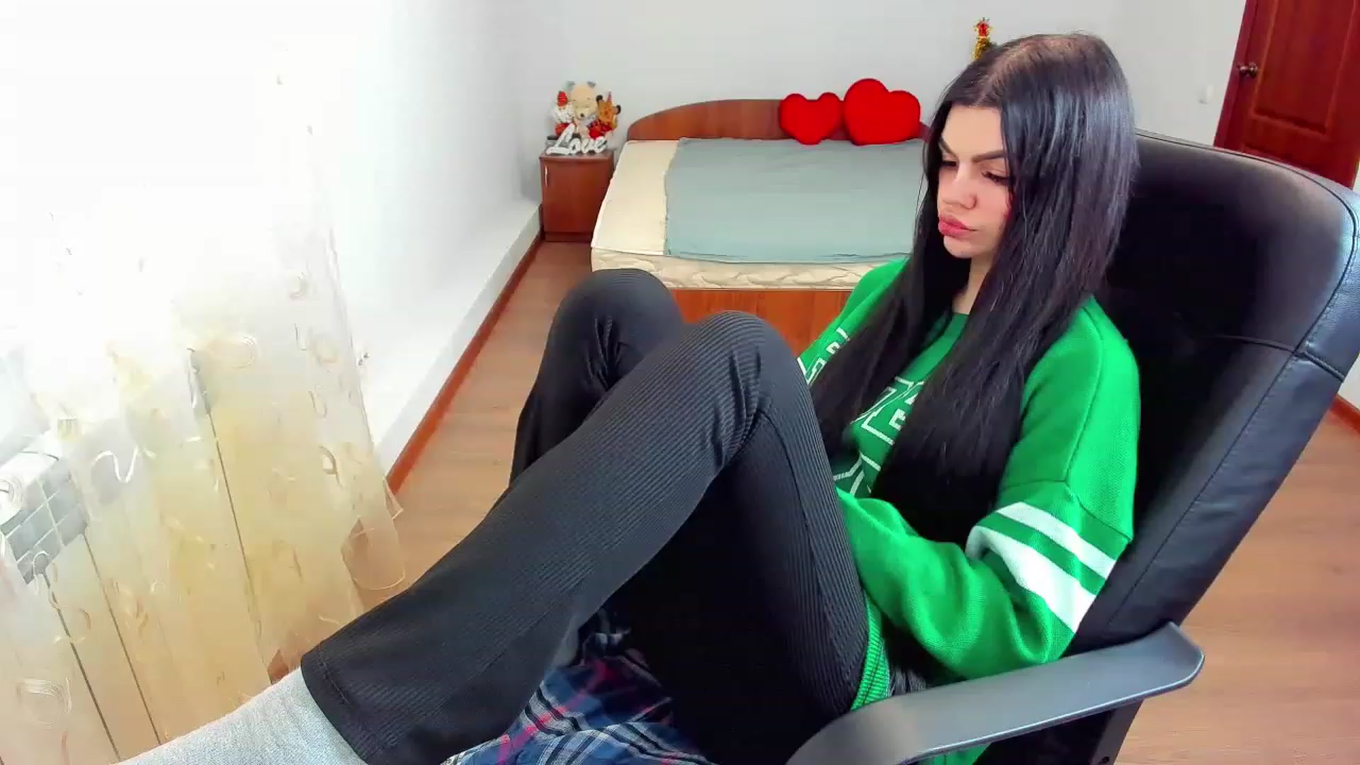 Gallery image thumbnail from AnacondaCrazy's myfreecams stream on, 12/20/2022, 09:17 image 8 of 20