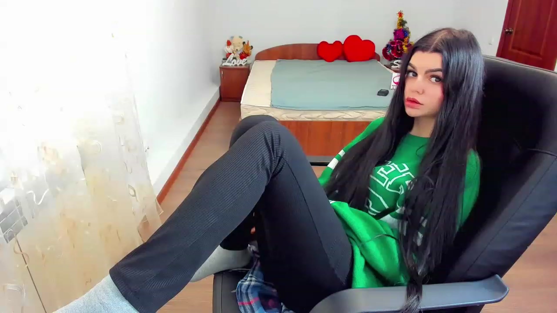 Gallery image thumbnail from AnacondaCrazy's myfreecams stream on, 12/20/2022, 11:41 image 15 of 20