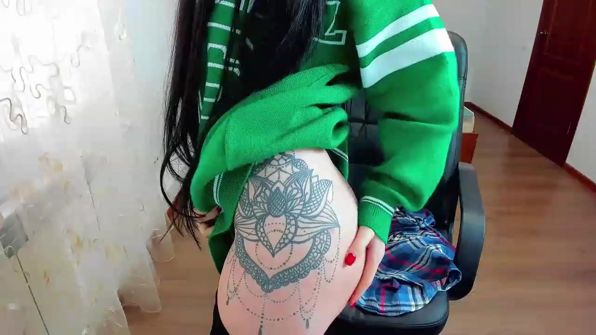 Gallery image thumbnail from AnacondaCrazy's myfreecams stream on, 12/20/2022, 11:41 image 10 of 20