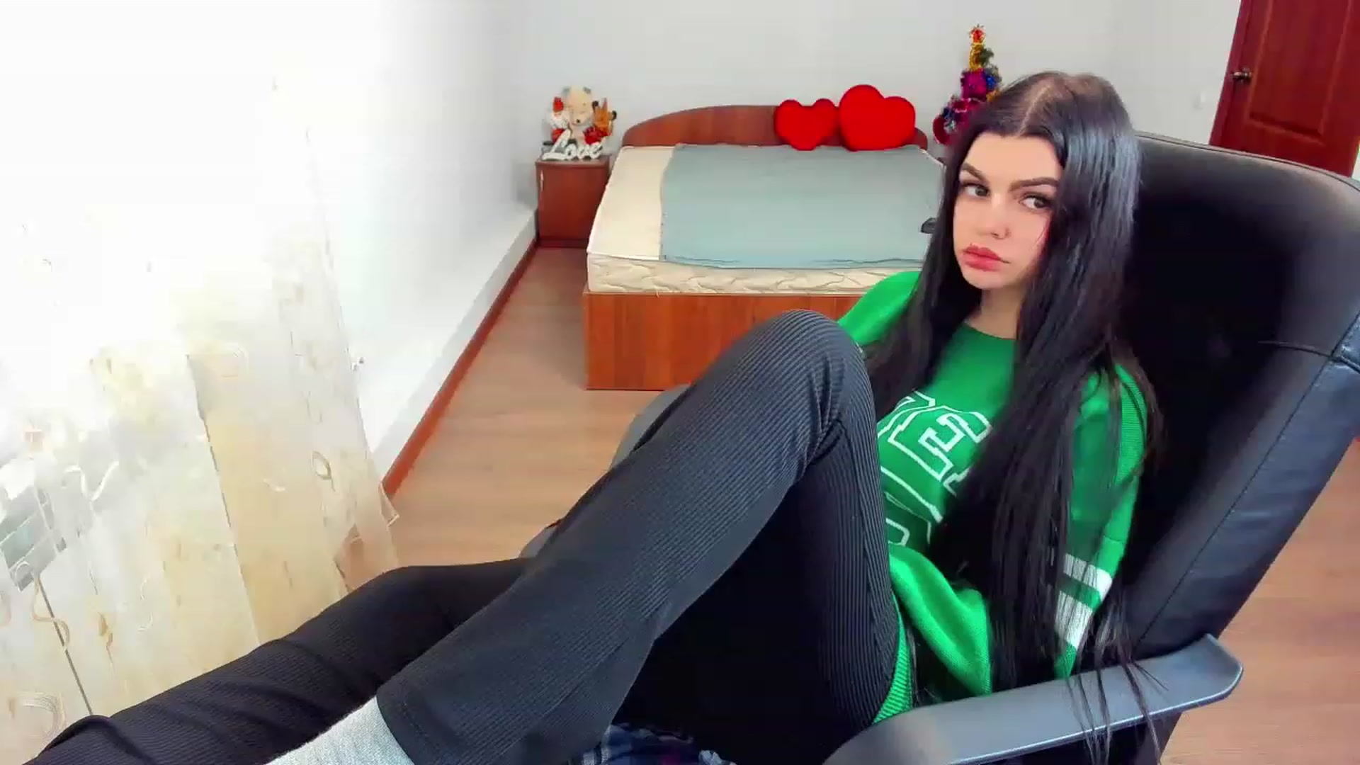 Gallery image thumbnail from AnacondaCrazy's myfreecams stream on, 12/20/2022, 11:41 image 3 of 20