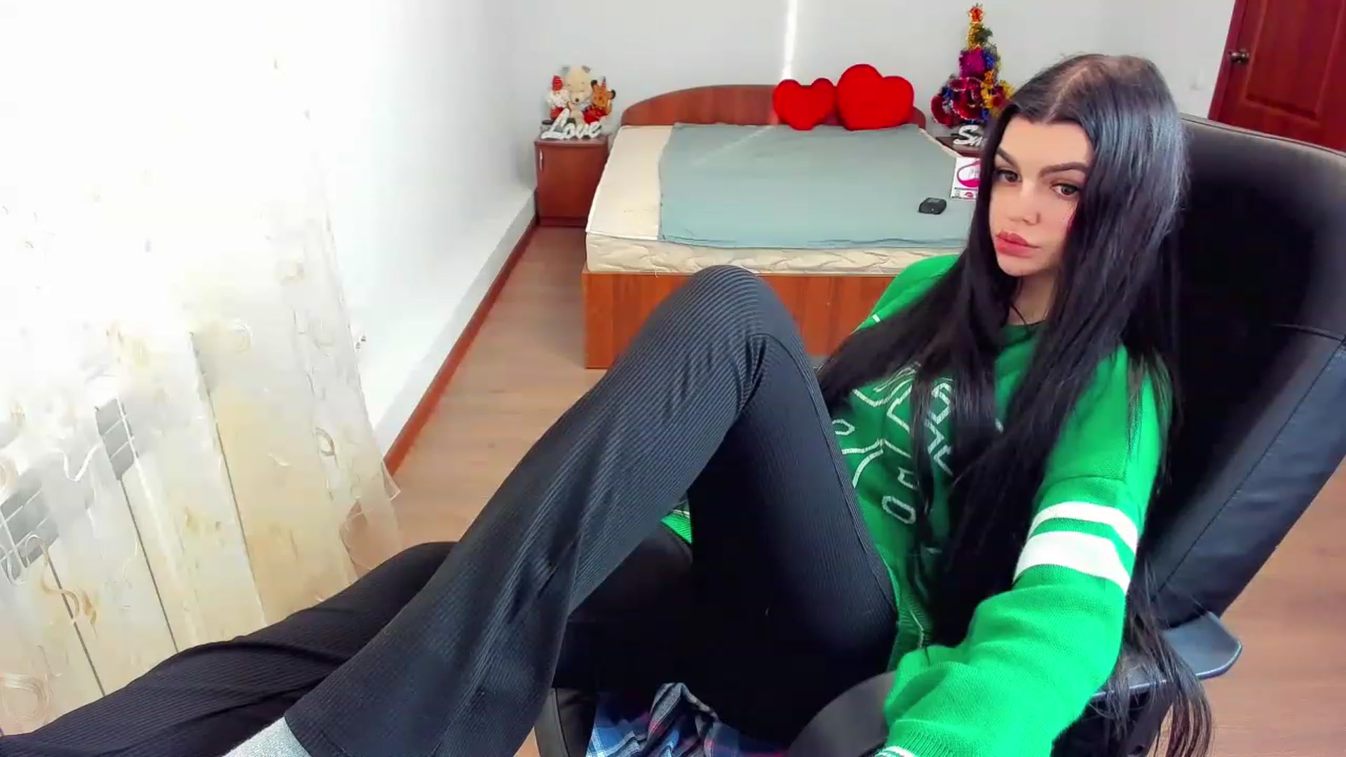 Gallery image thumbnail from AnacondaCrazy's myfreecams stream on, 12/20/2022, 12:23 image 9 of 20